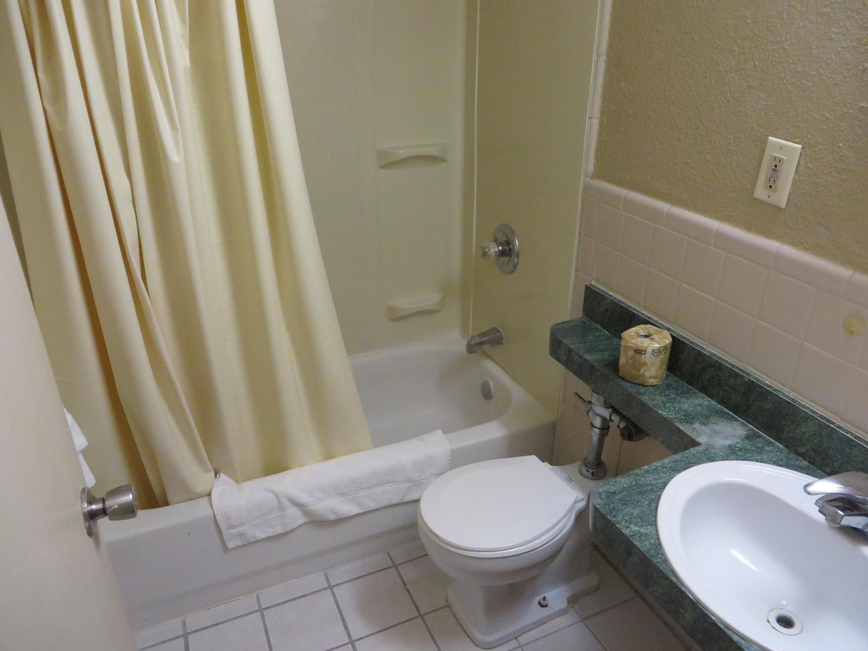 Standard Single Room photo 3