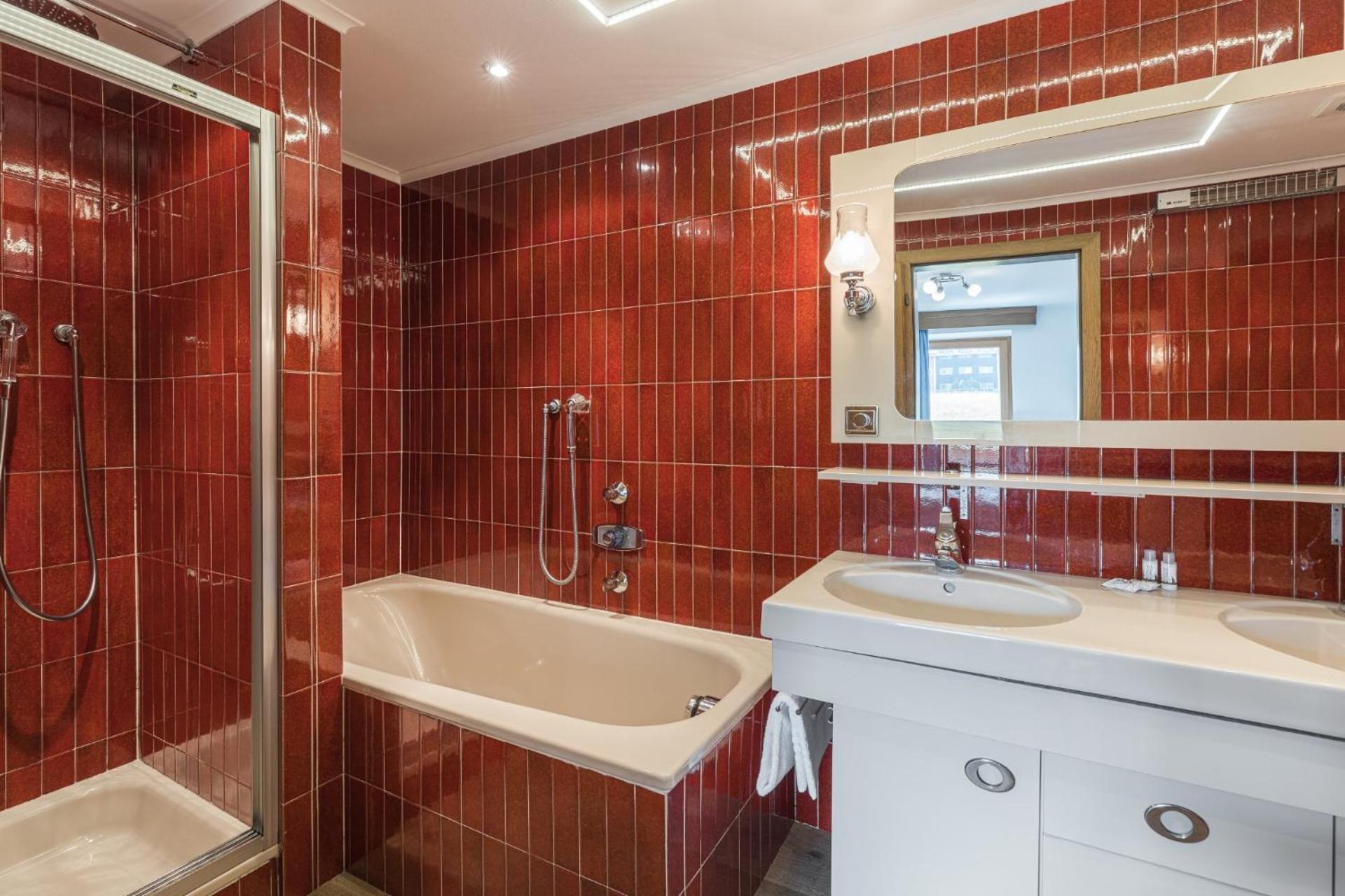 Large Double Room photo 3