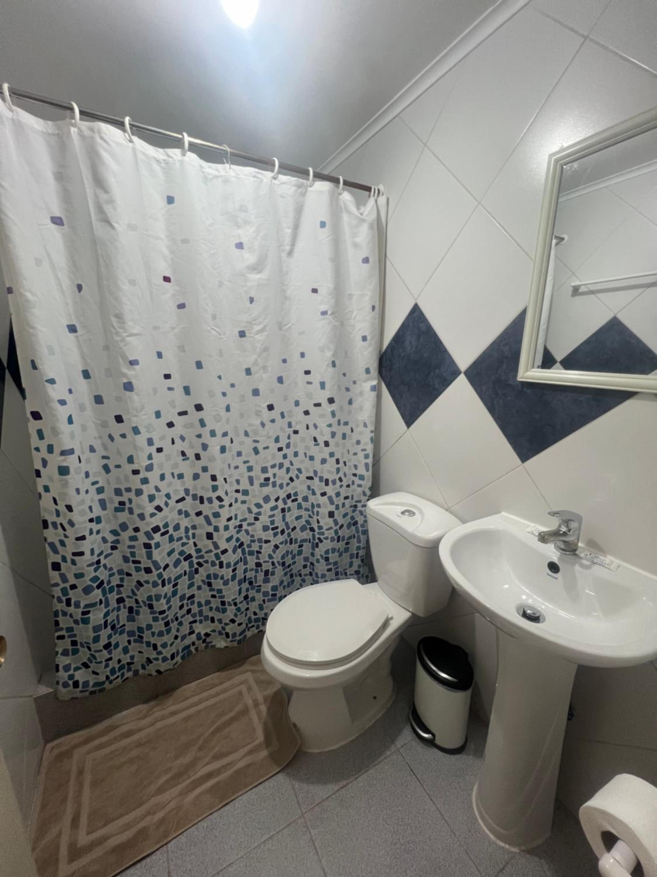 Double Room with Private Bathroom photo 1