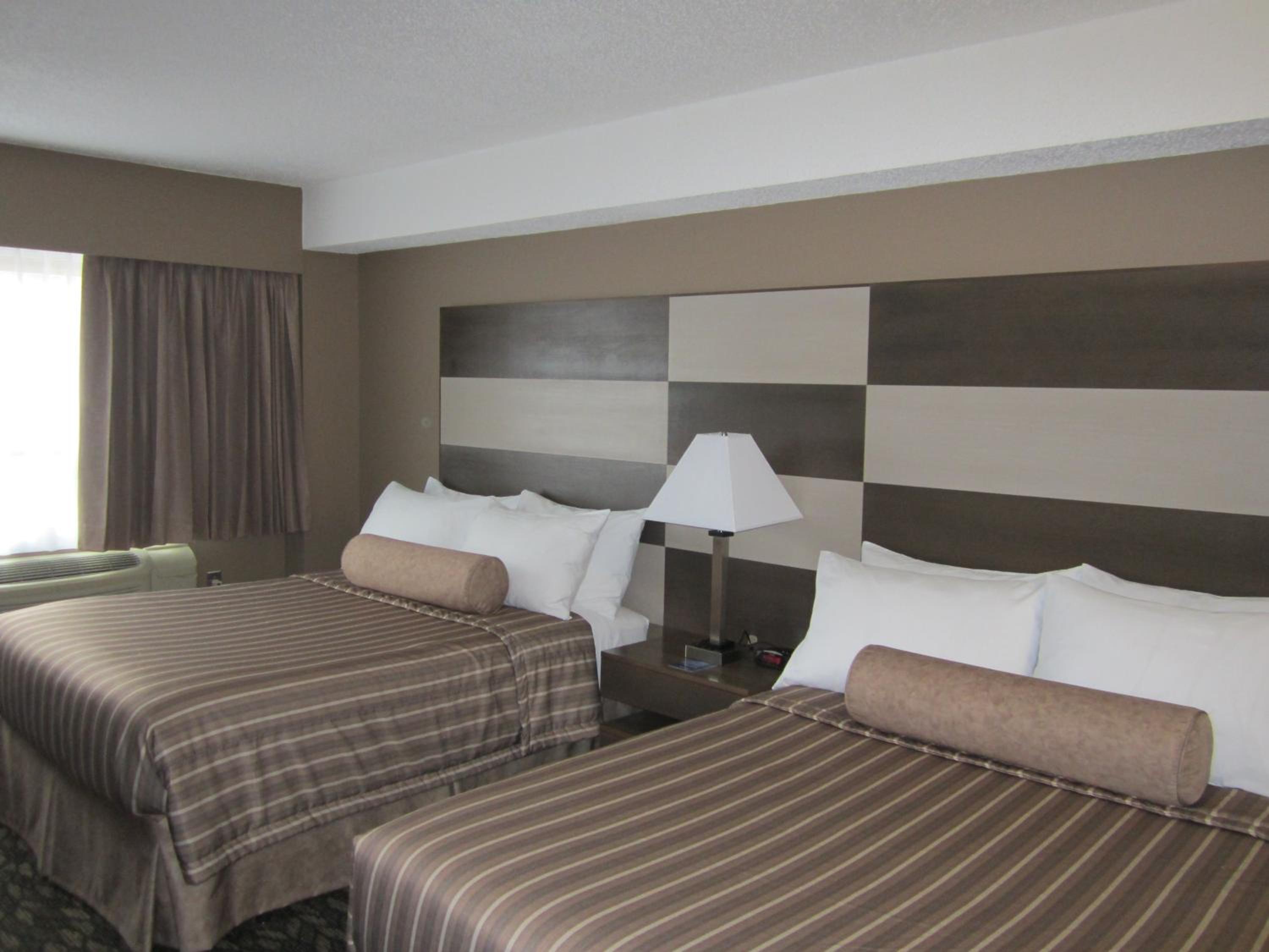 Deluxe Double Room With Two Double Beds - Non-Smoking photo 1