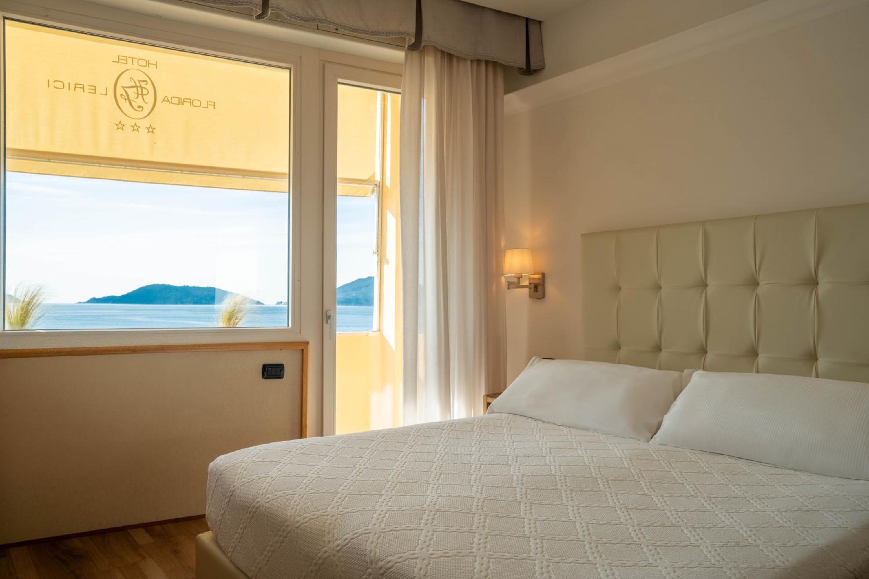 Double Room with Sea View photo 2