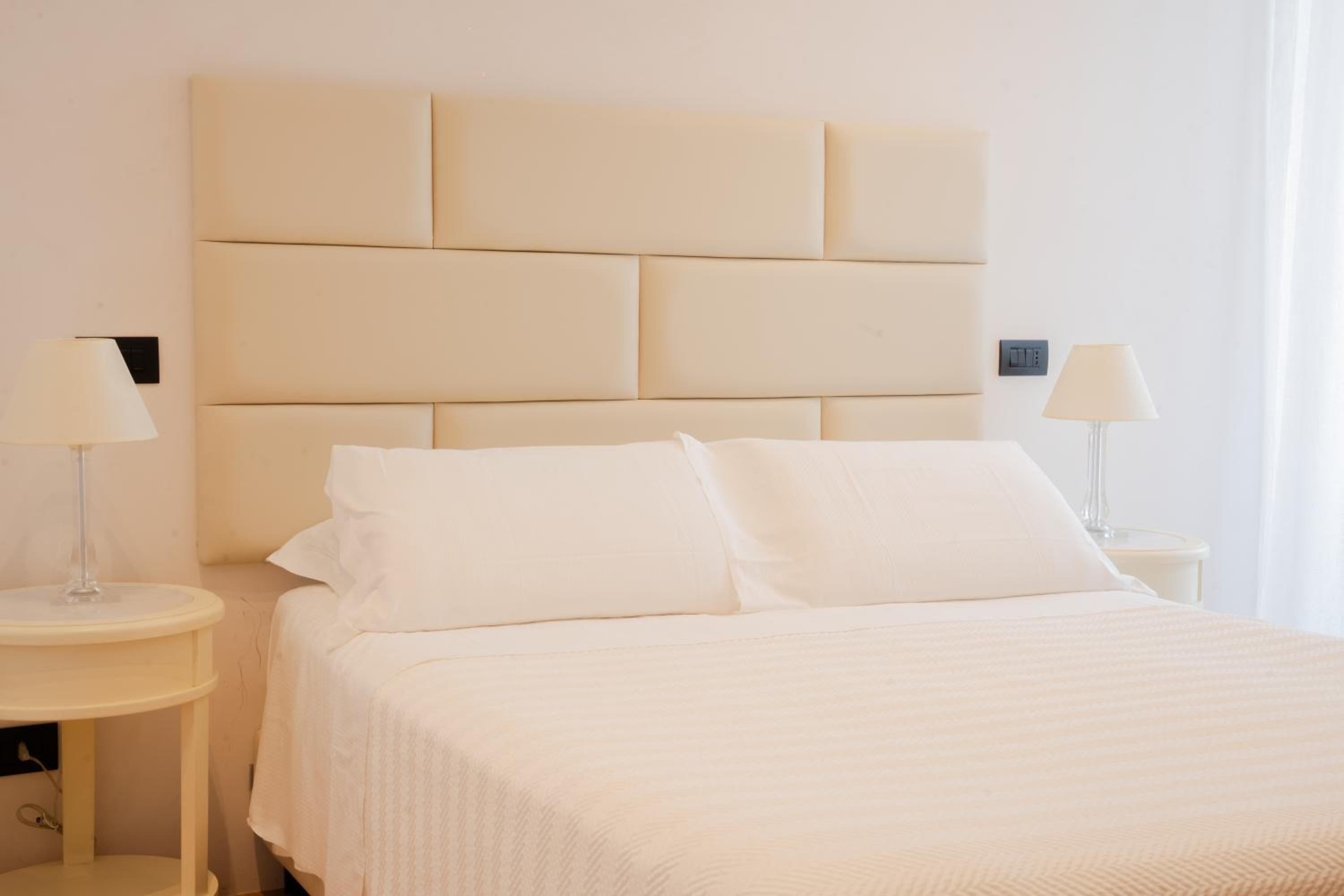 Superior Double or Twin Room - Photo 3