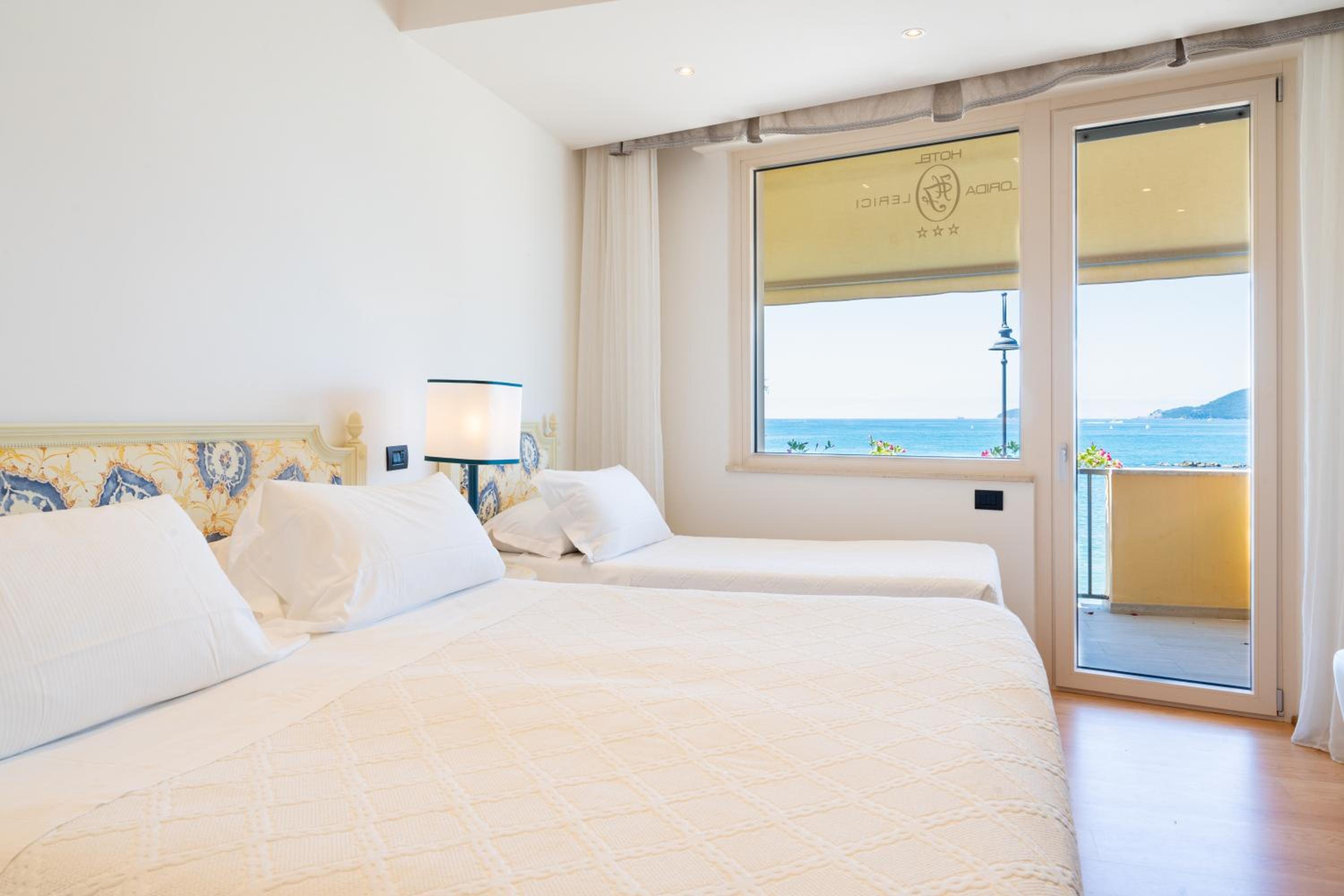 Superior Triple Room with Sea View photo 2