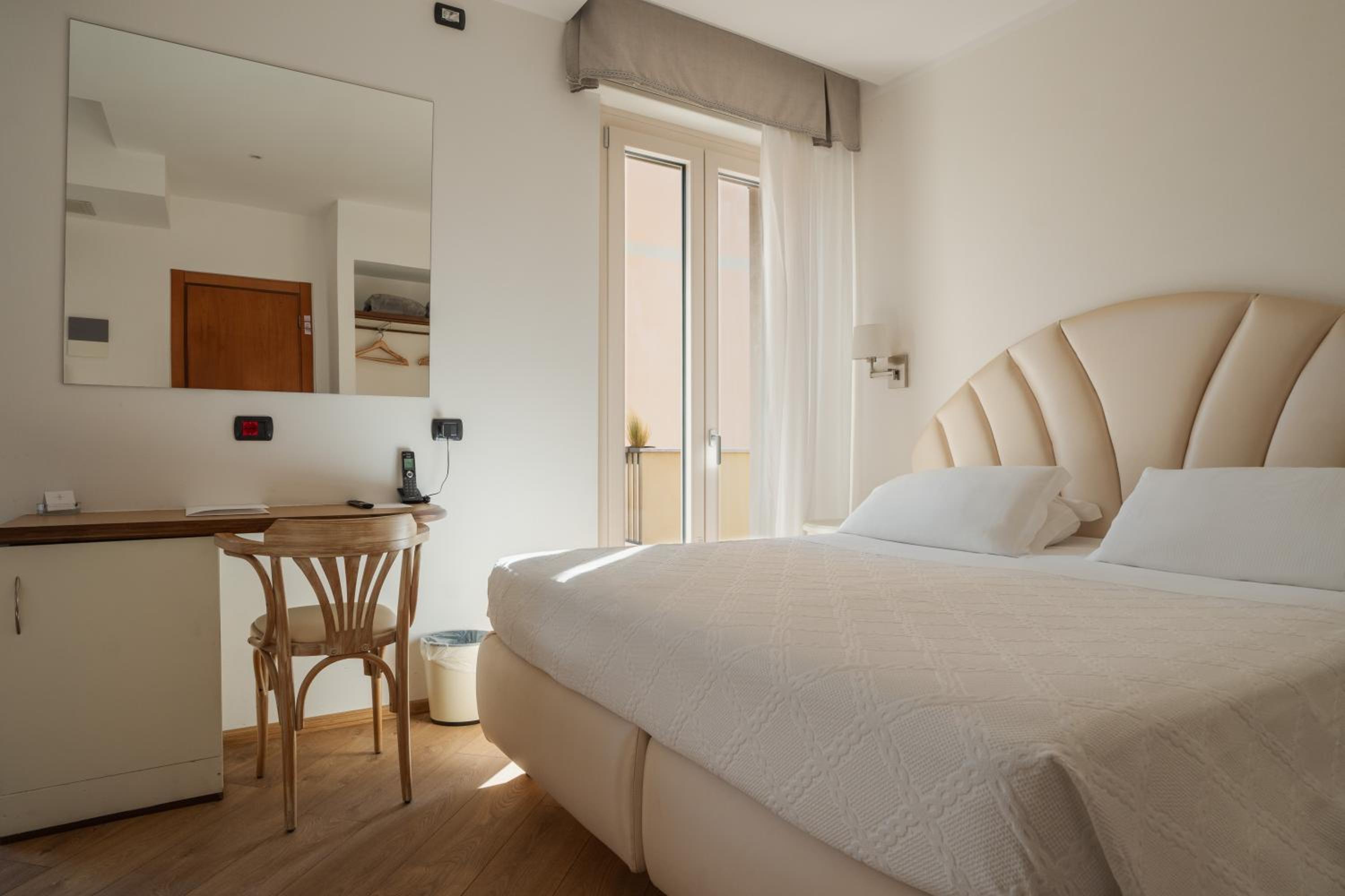 Superior Triple Room - Photo 2