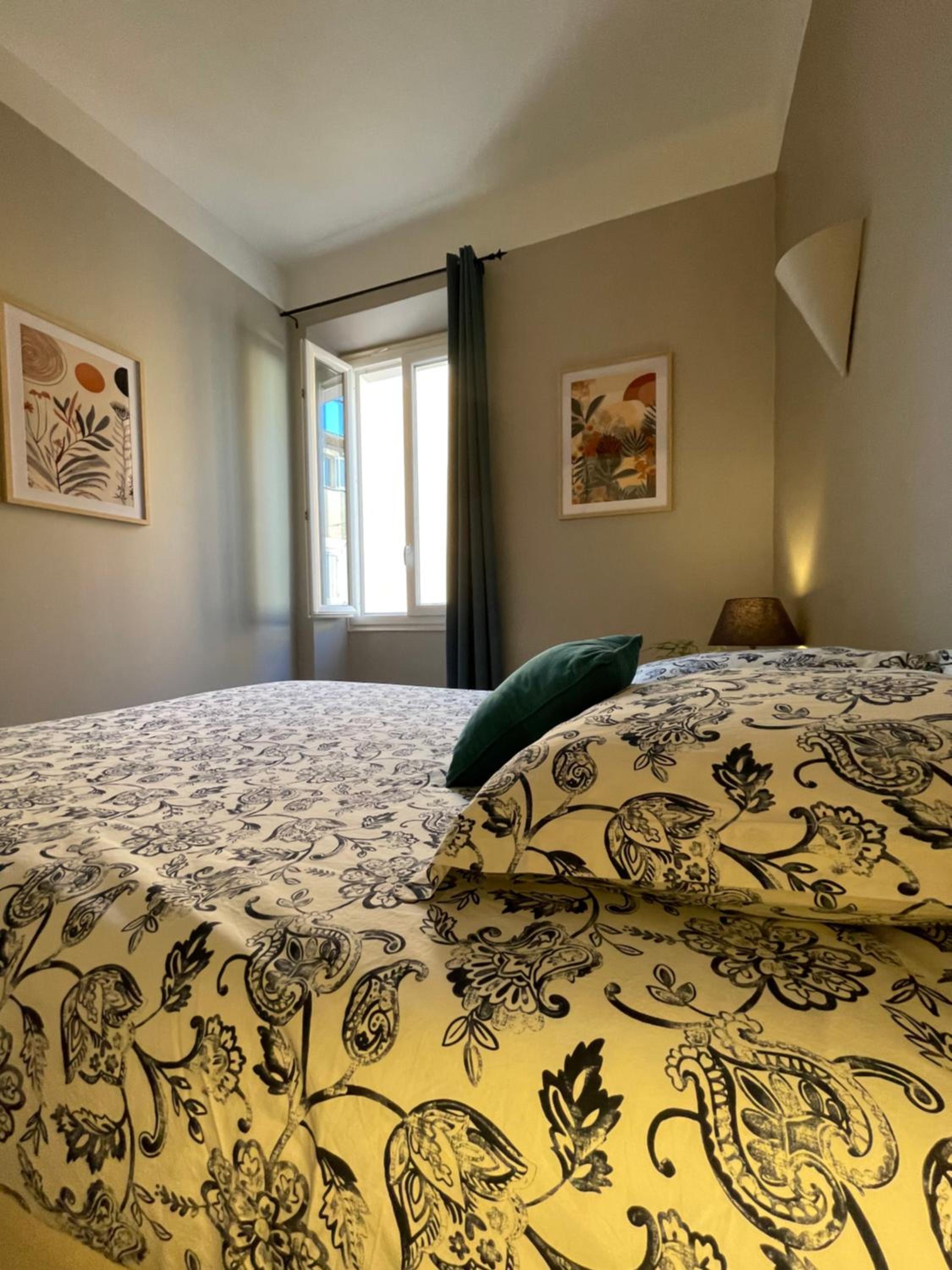 Apartment with Balcony