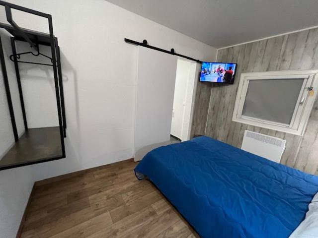Deluxe Room - Photo 5