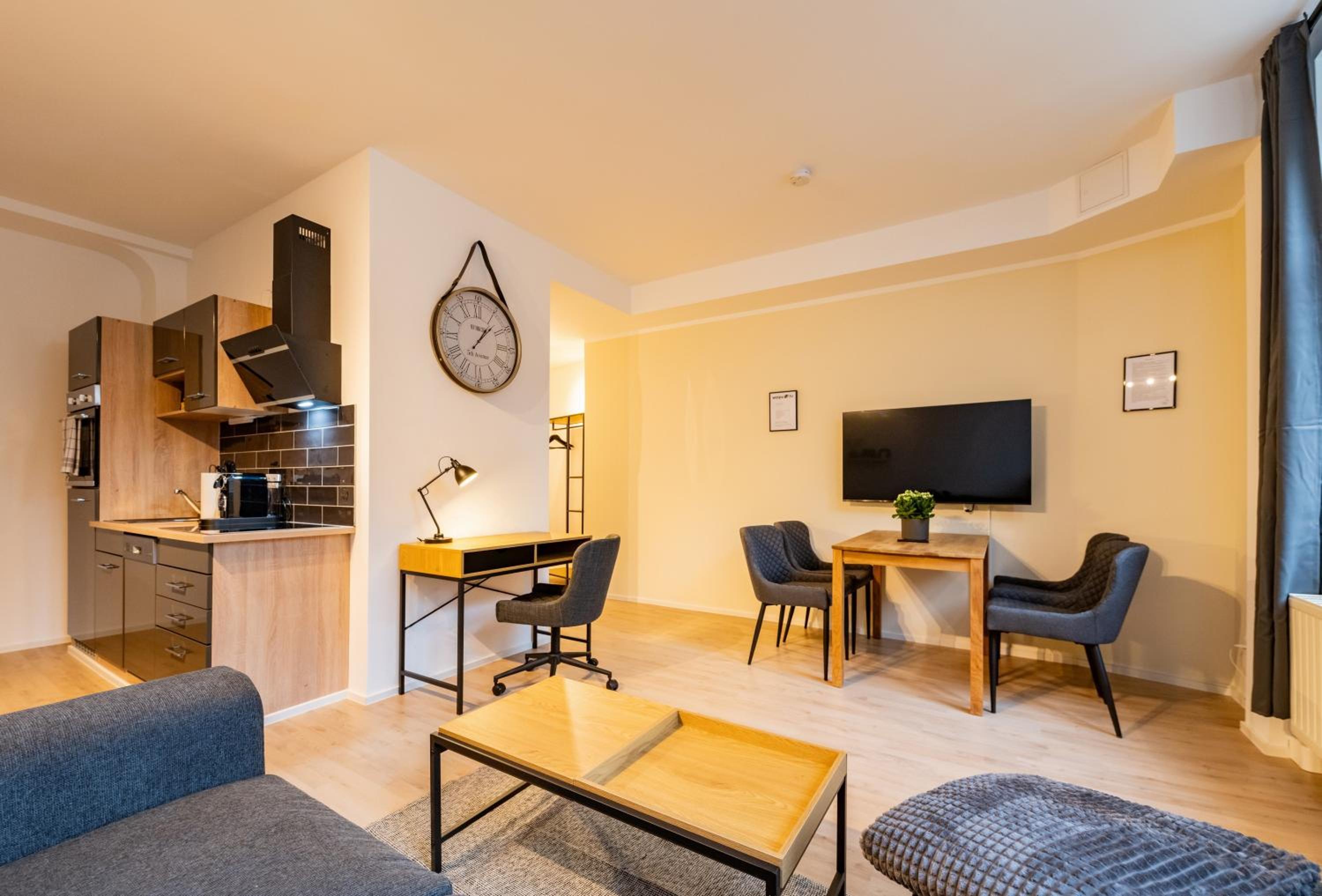 One-Bedroom Apartment