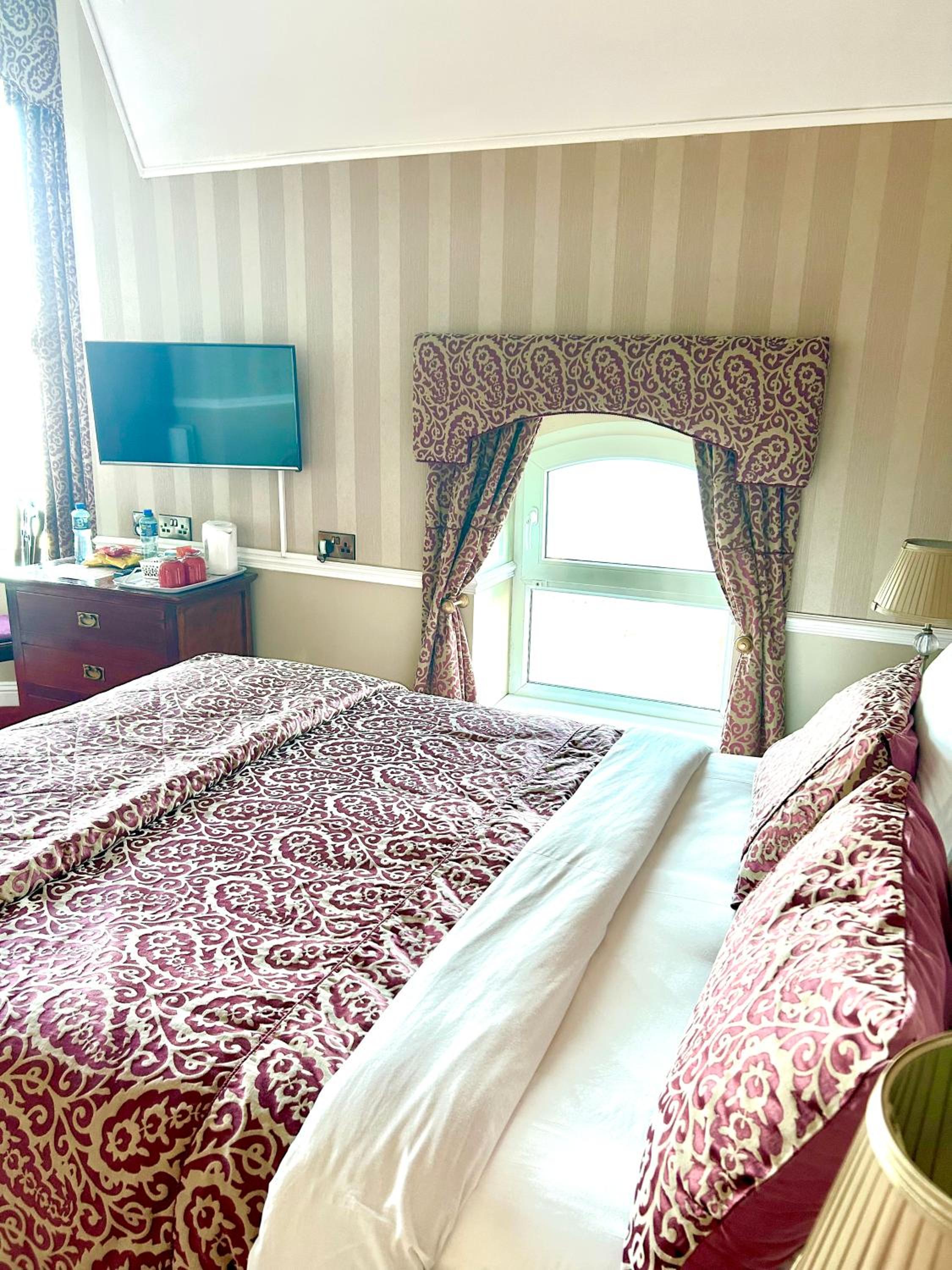 Deluxe King Room with Sea View