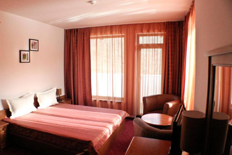 Double or Twin Room - Photo 1