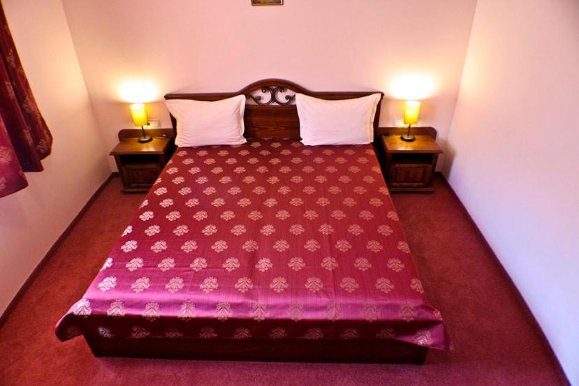 One-Bedroom Suite - Photo 2