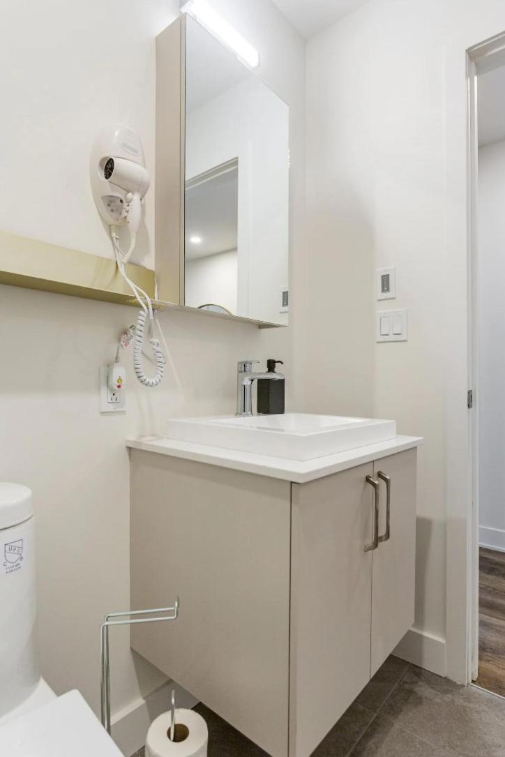 Two-Bedroom Deluxe Apartment