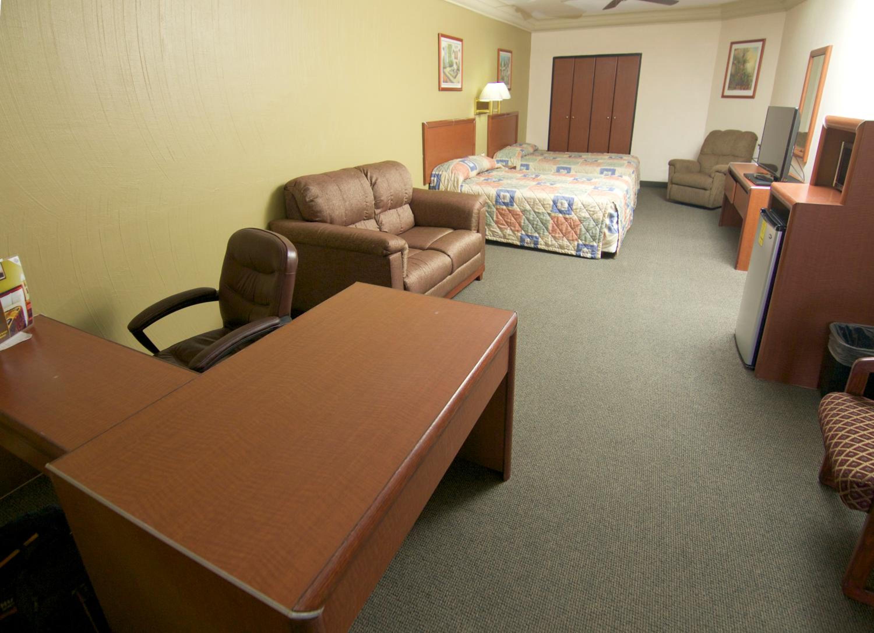 Basic Double Room photo 2
