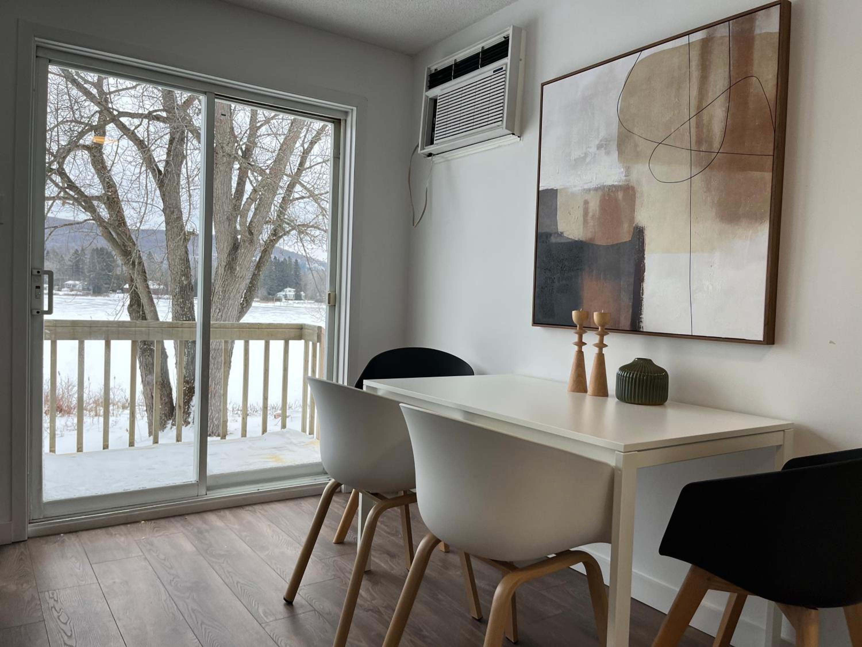 Two-Bedroom Apartment with Lake View