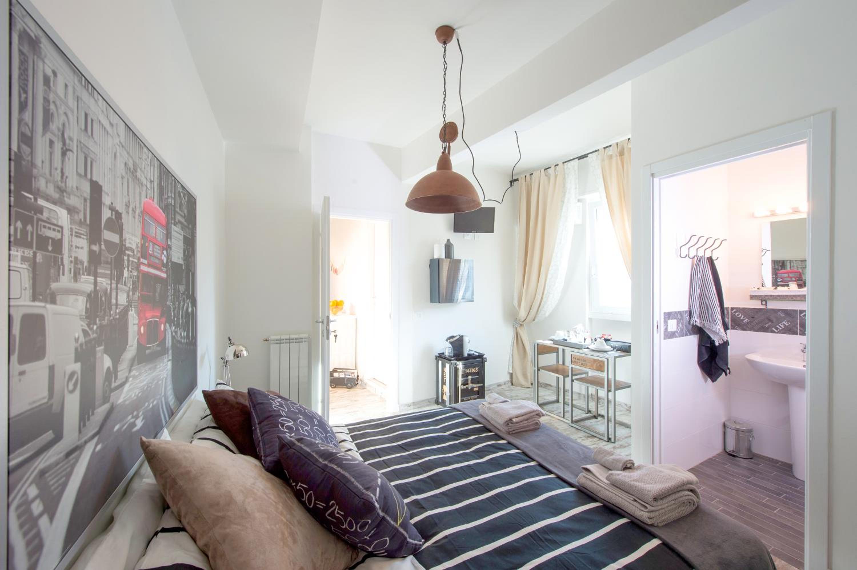 Double or Twin Room with Private Bathroom