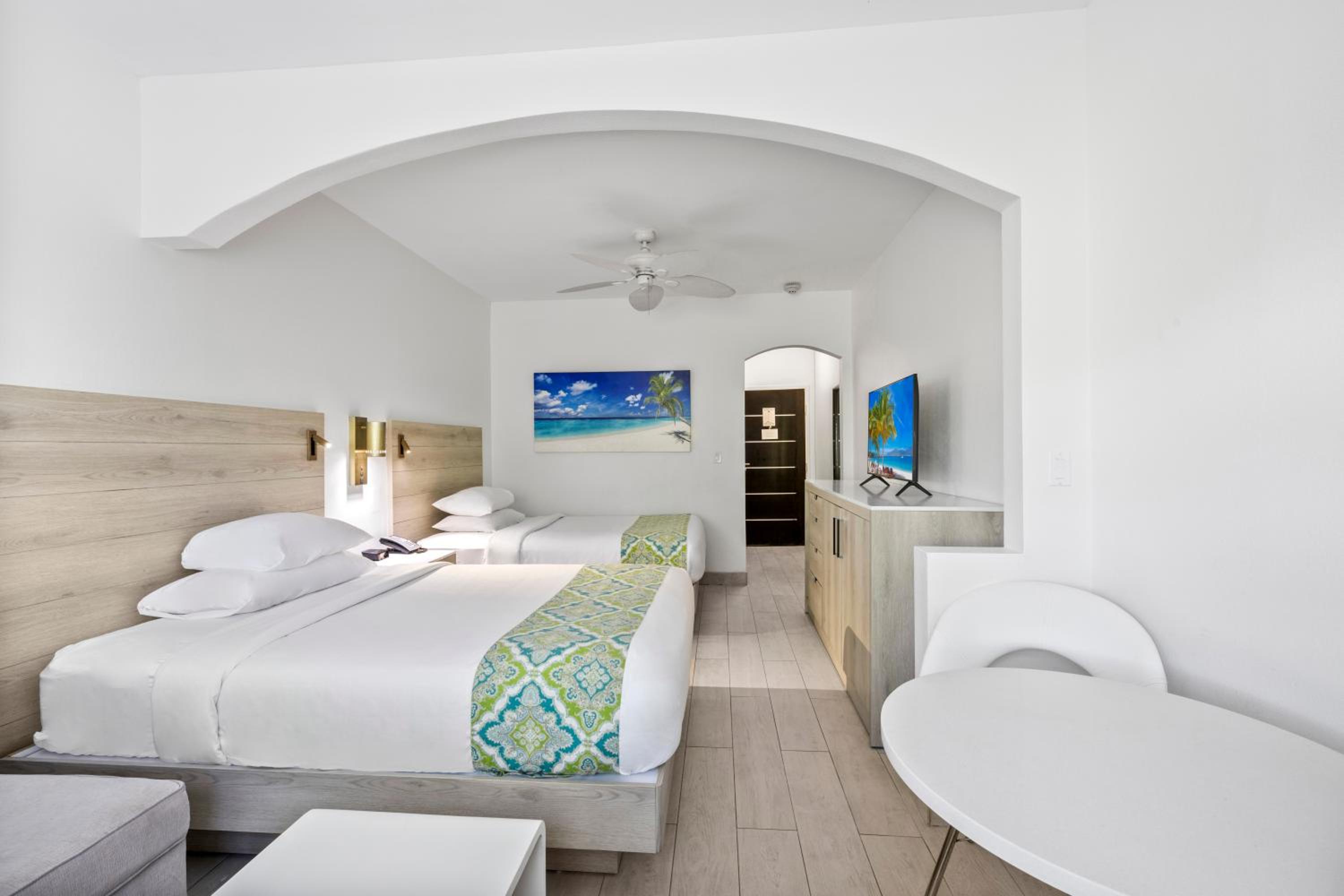 Standard Double Room - Photo 3