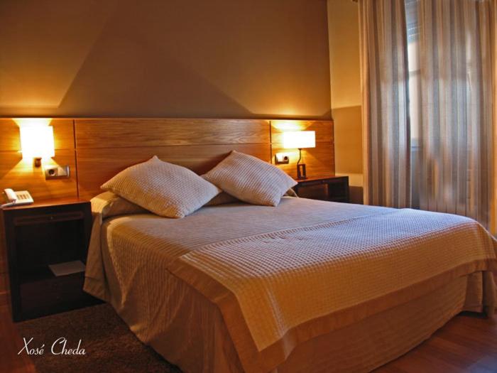 Double or Twin Room - Photo 3