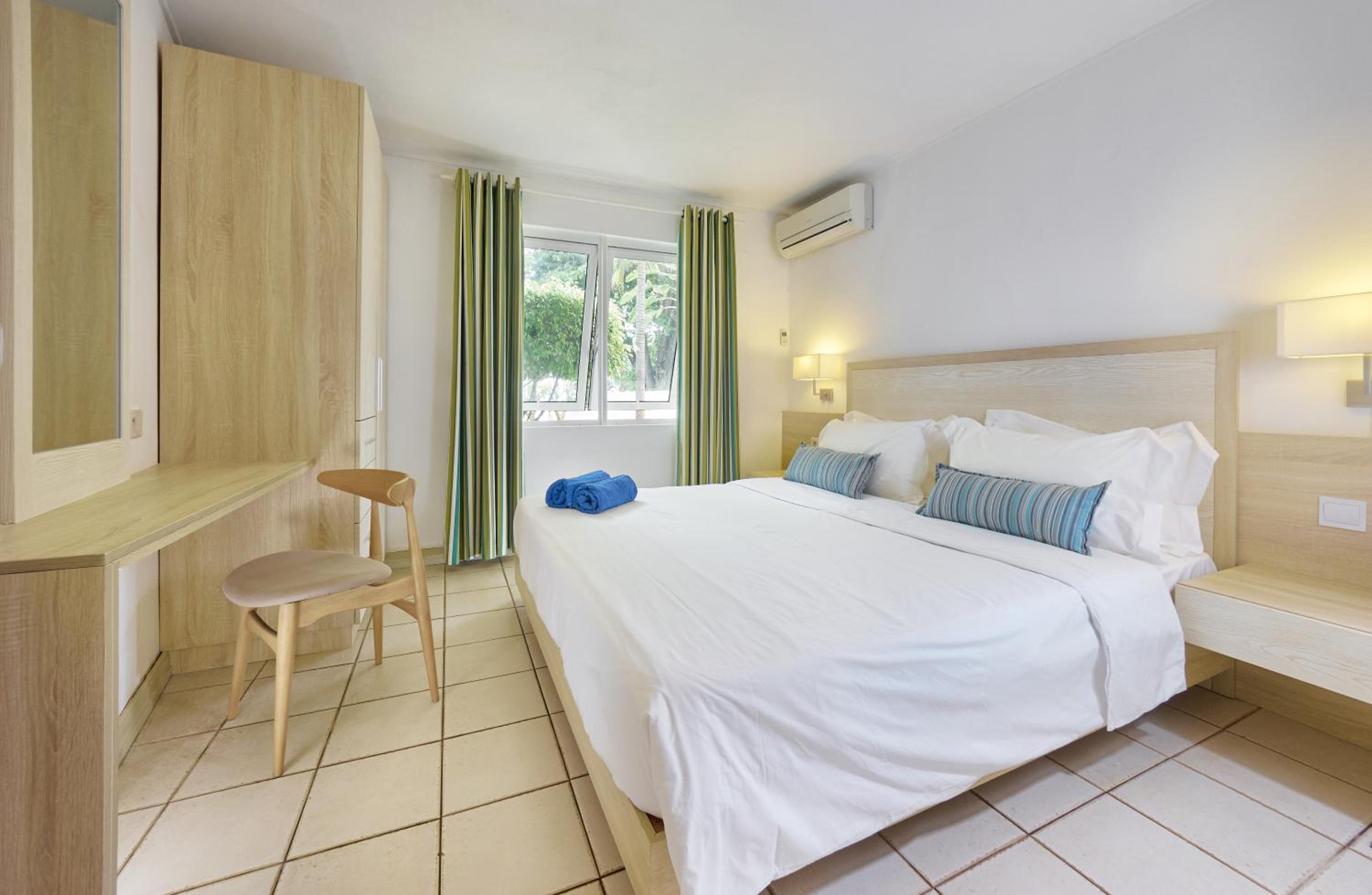 Two-Bedroom Apartment with Garden View photo 2