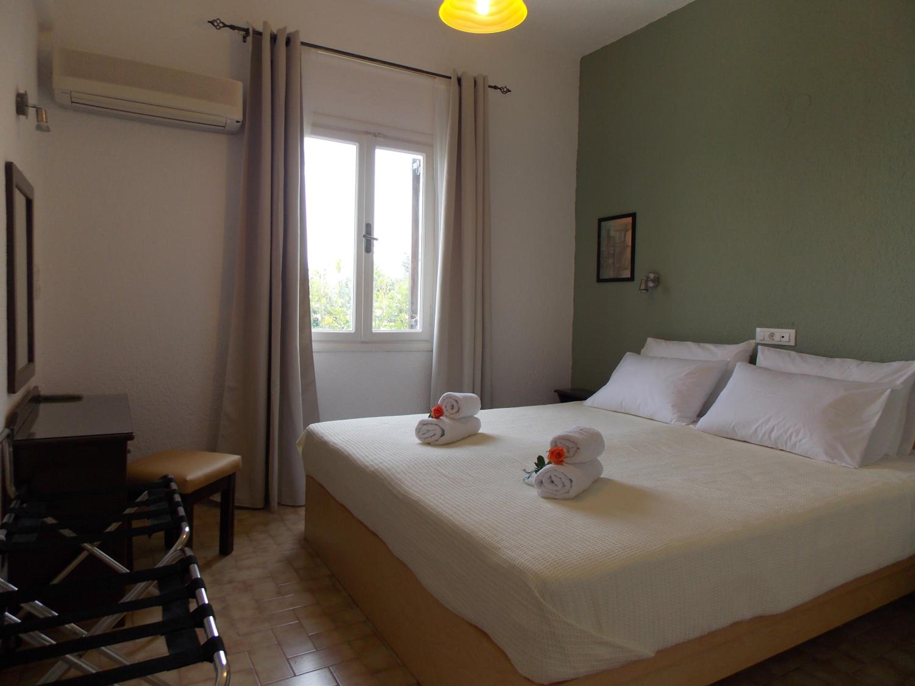 One-Bedroom Apartment with Sea View photo 1