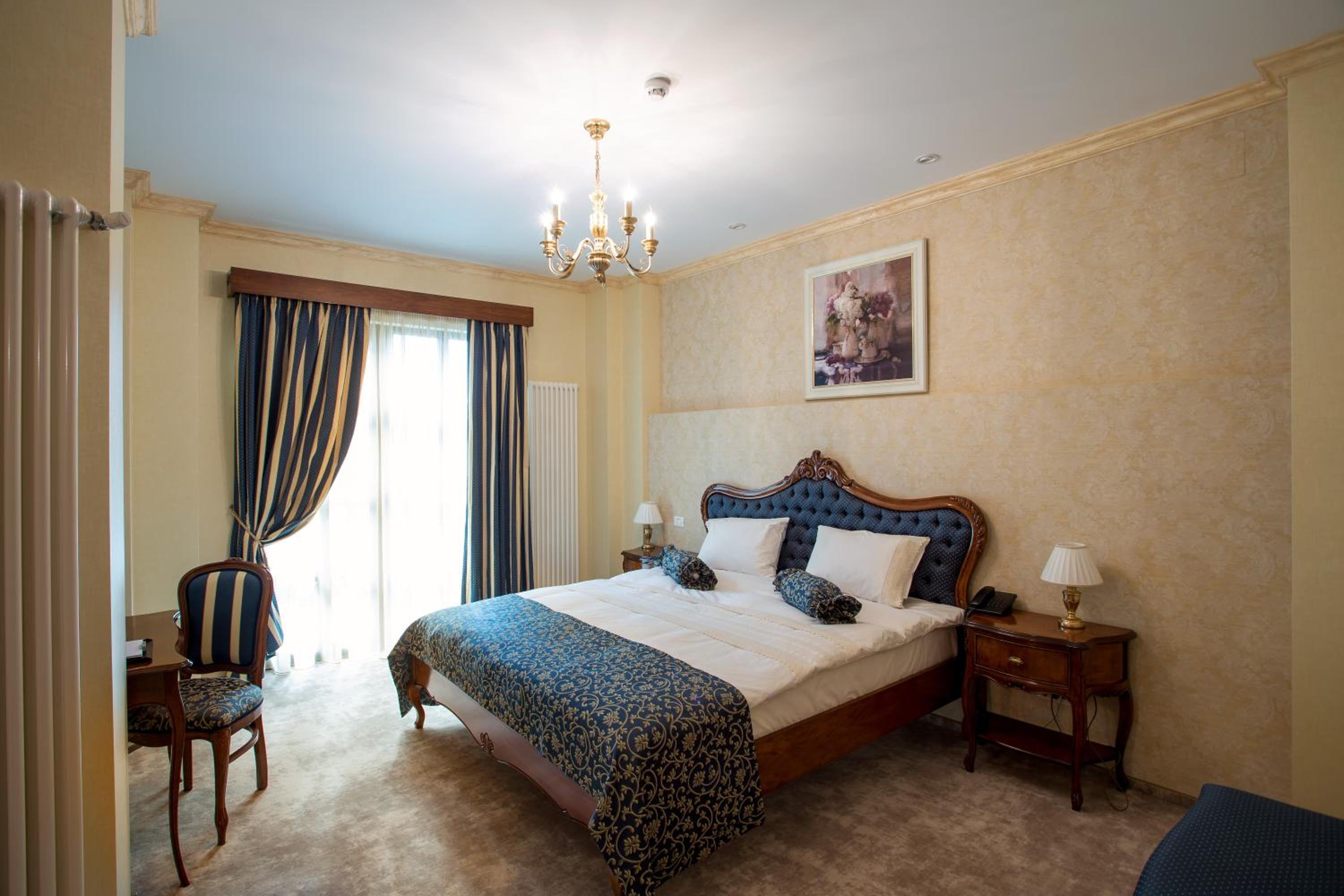 Suite - Photo 6