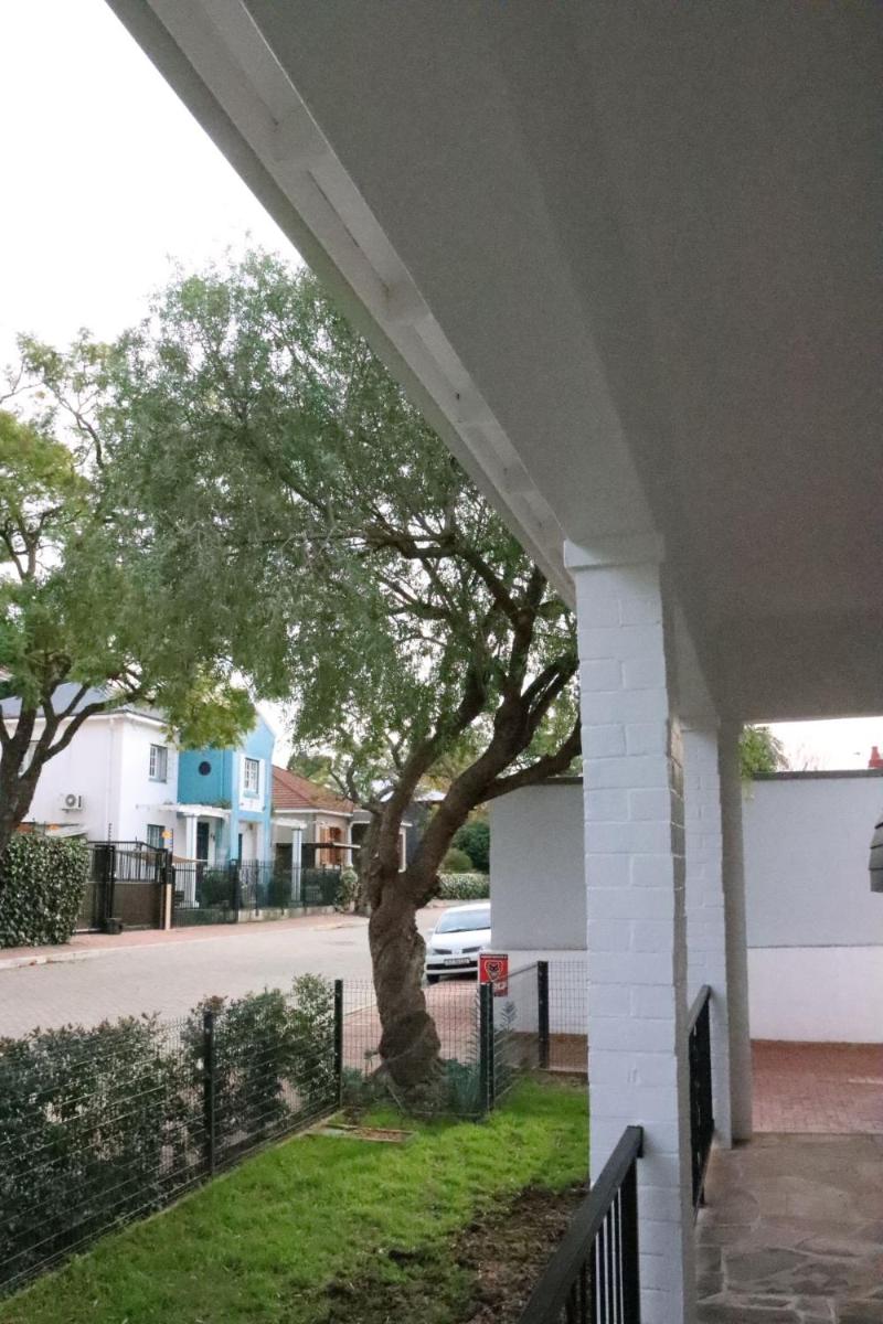 Three-Bedroom Vacation Home  photo 2