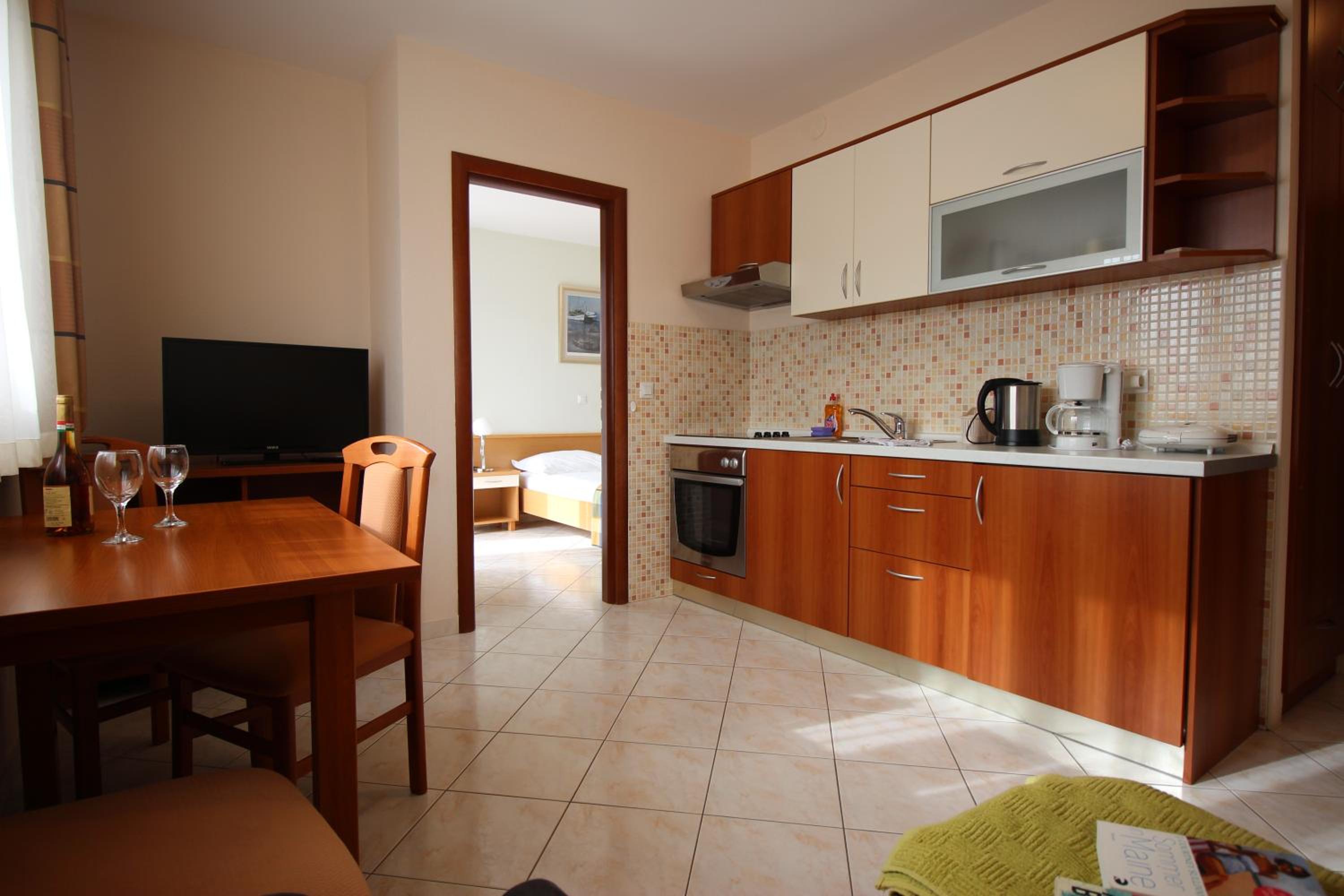 One-Bedroom Apartment - Photo 13