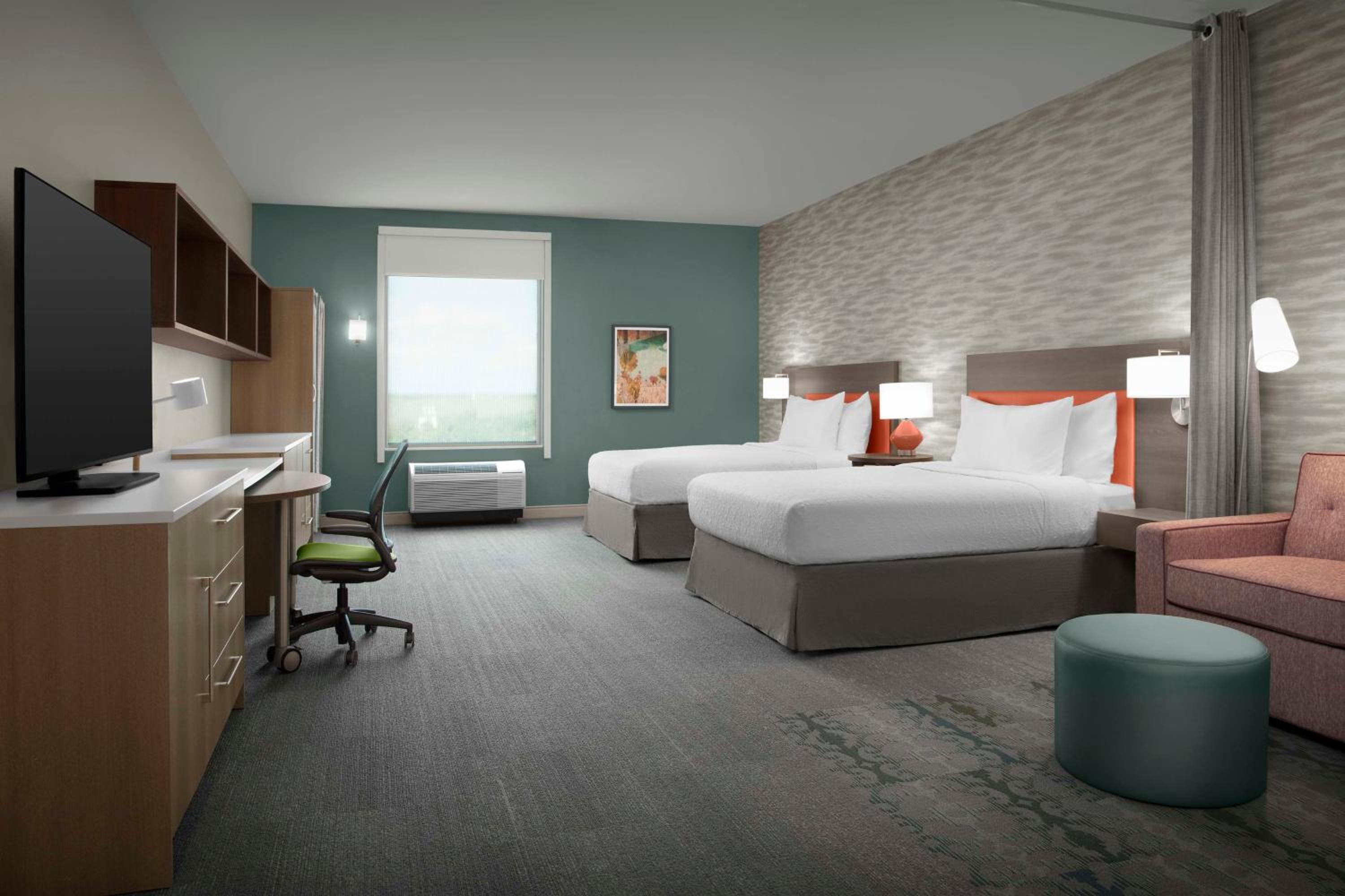 Studio Suite with Two Queen Beds and Tub - Mobility Access
