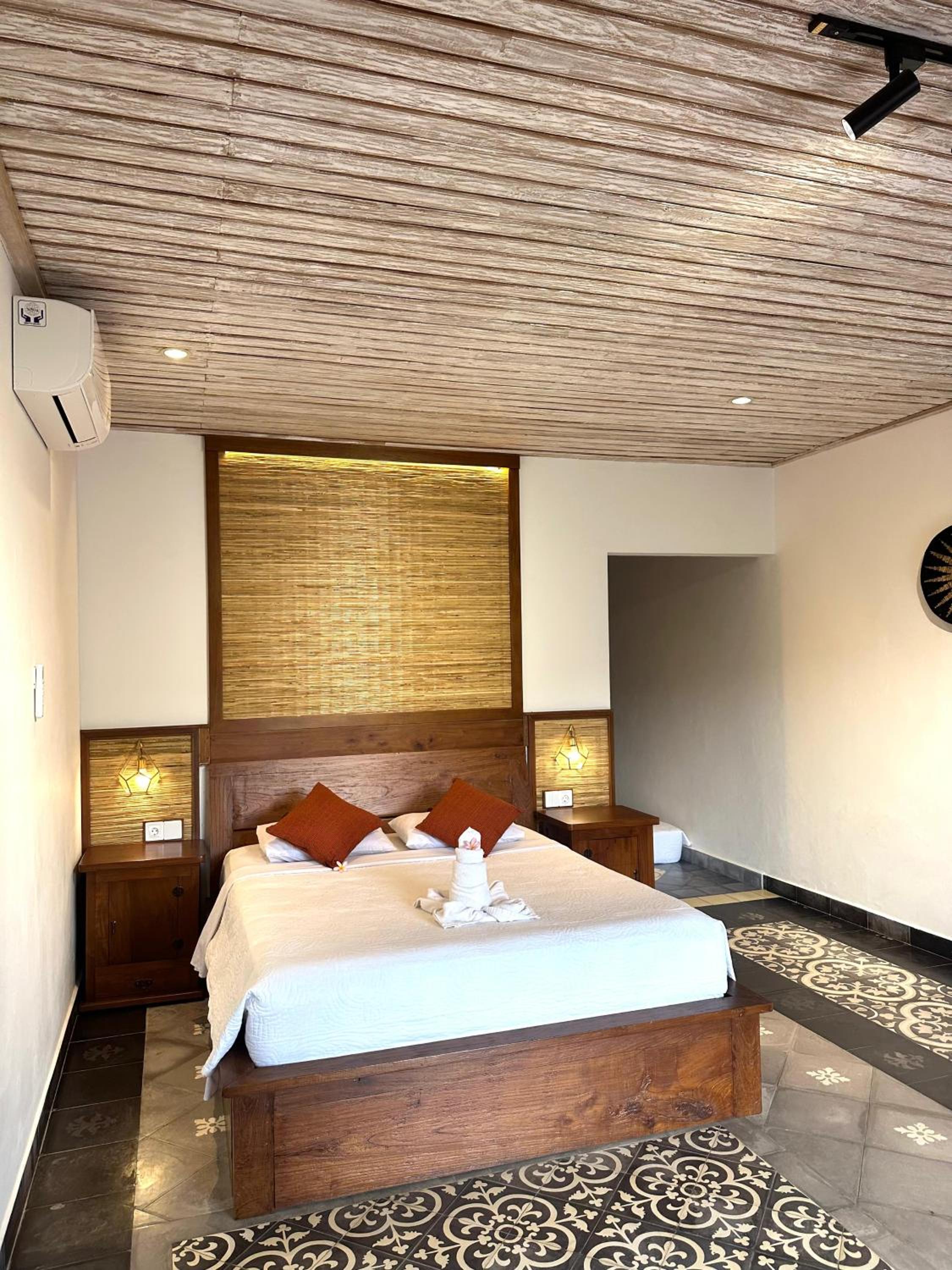 Deluxe Double Room 3