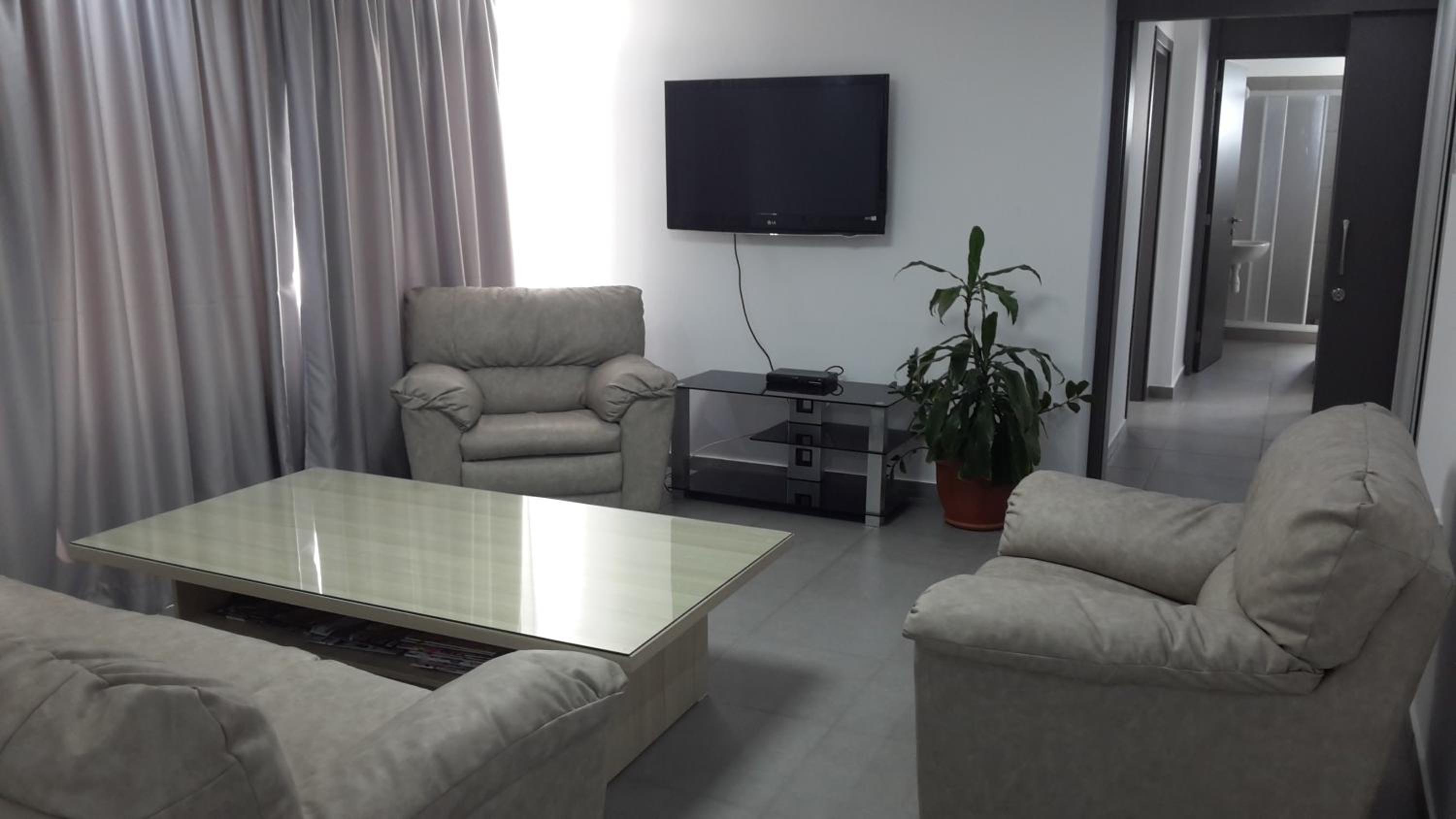 Family Two-Bedroom Apartment photo 1