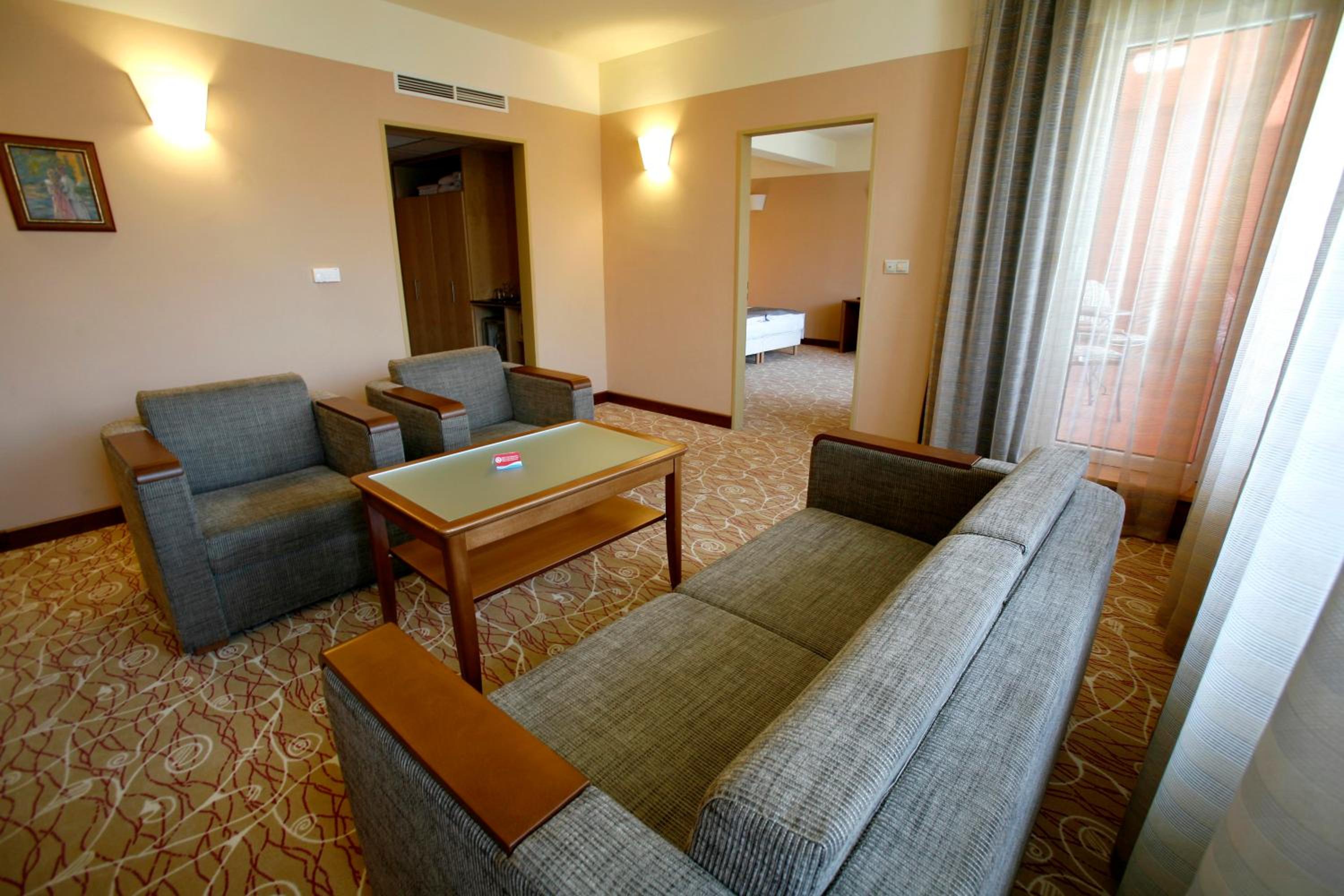 Family Suite photo 2