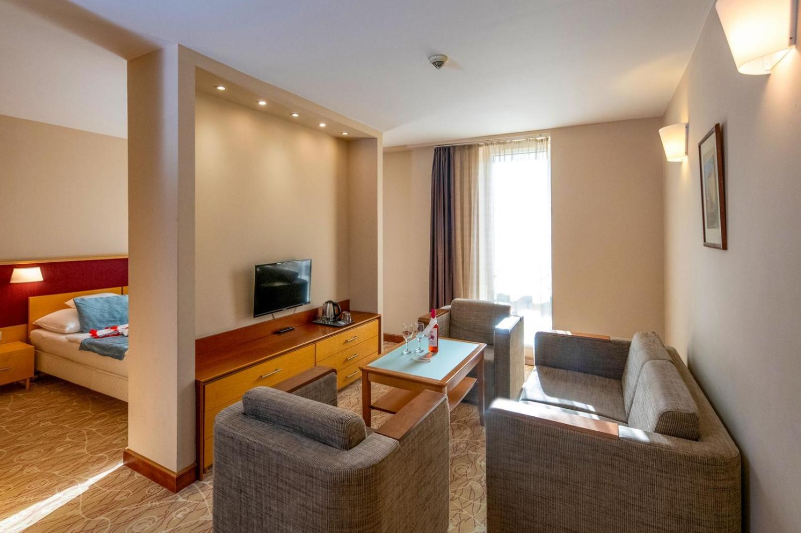 Romantic Suite photo 2