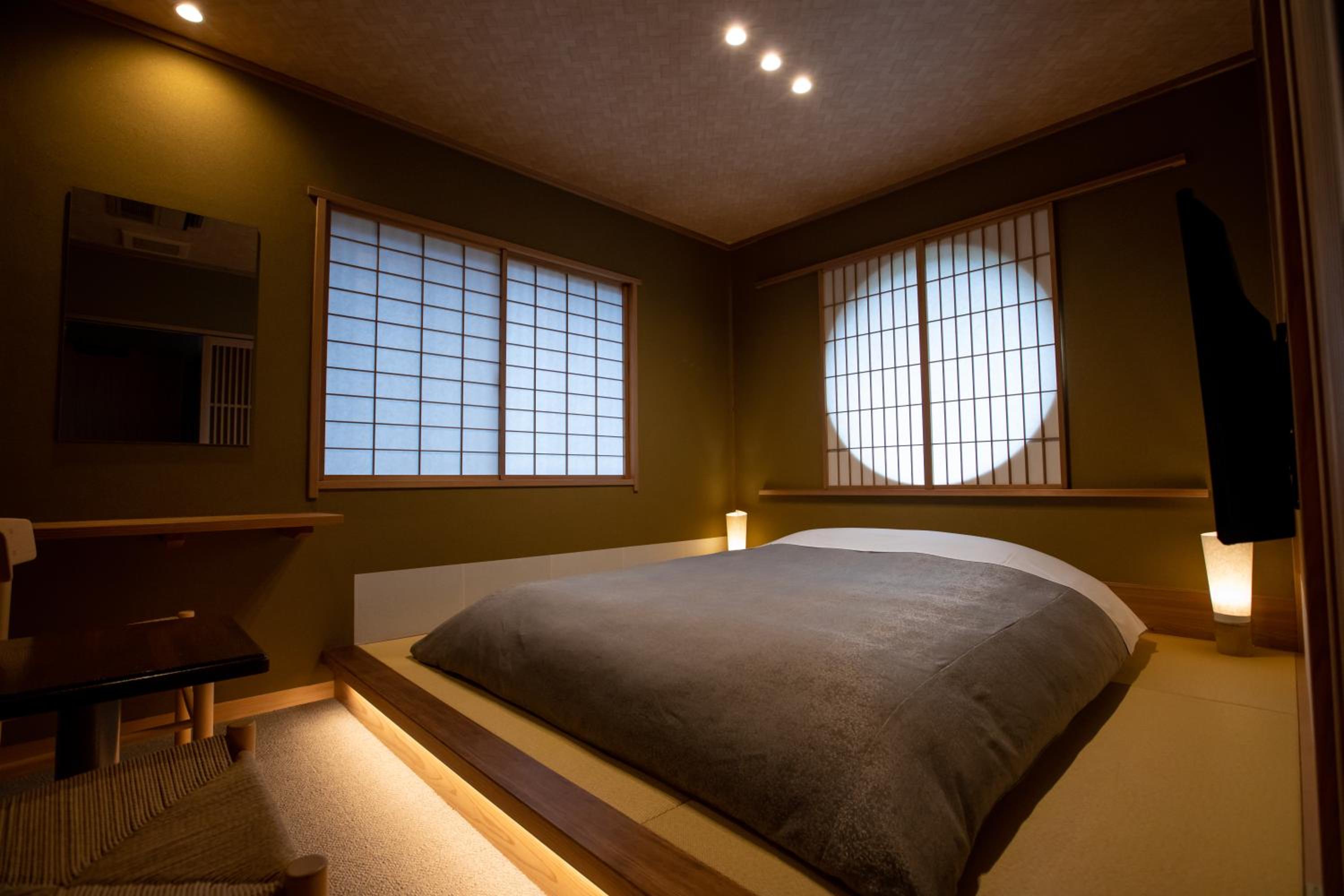 Single Room with Private Bathroom photo 3