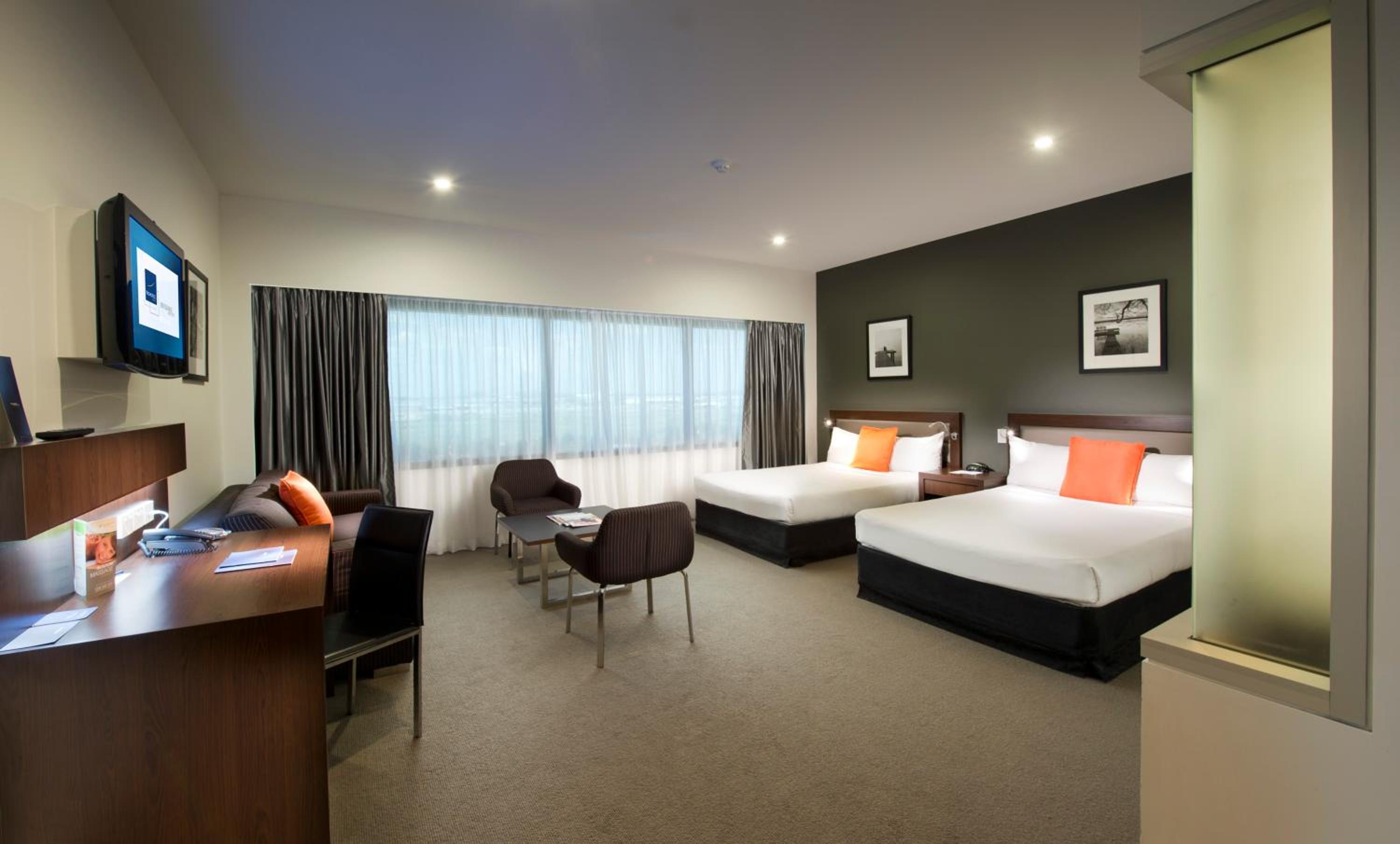 Standard Double Room with Two Double Beds - Photo 4