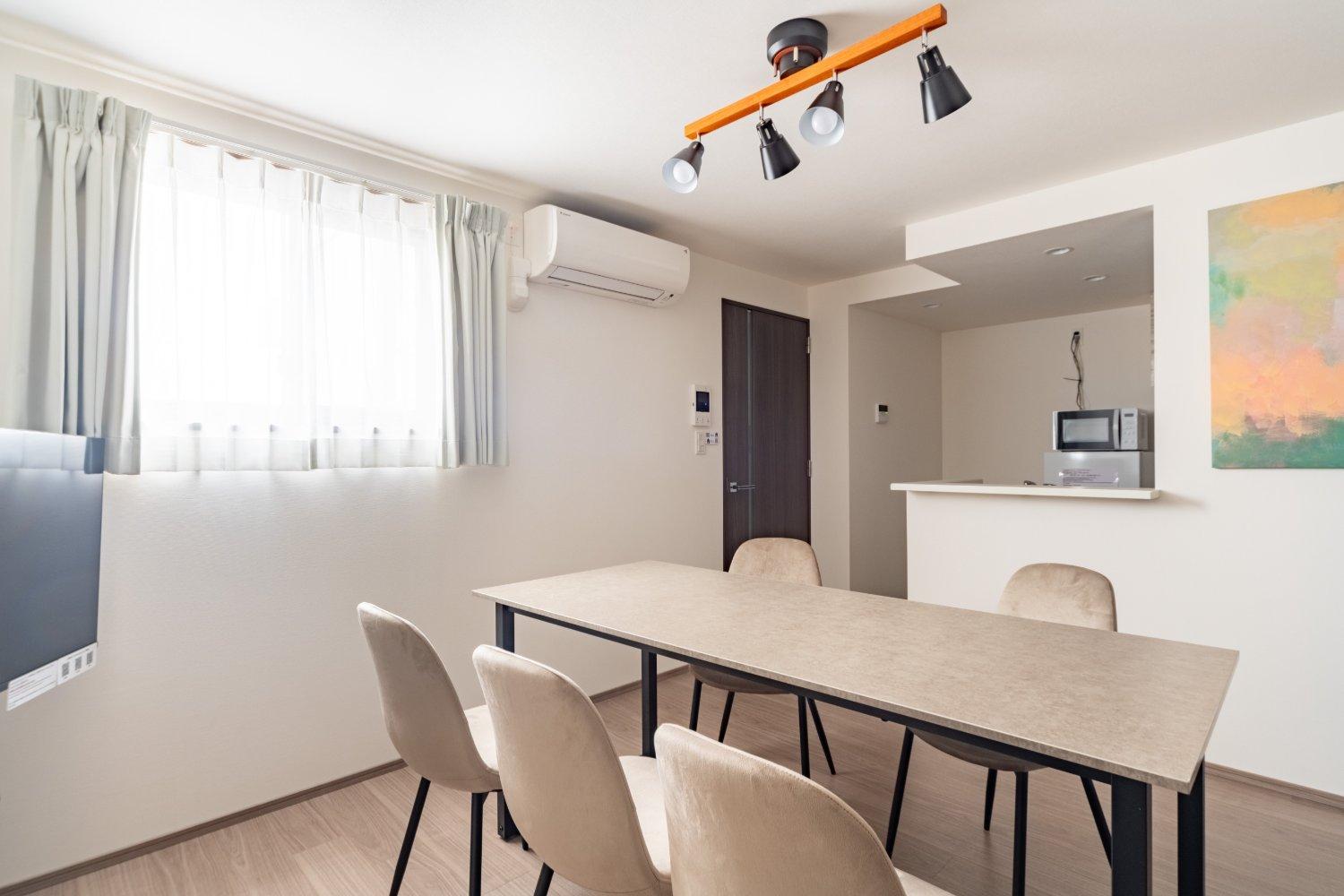 Two-Bedroom Apartment with Balcony photo 2