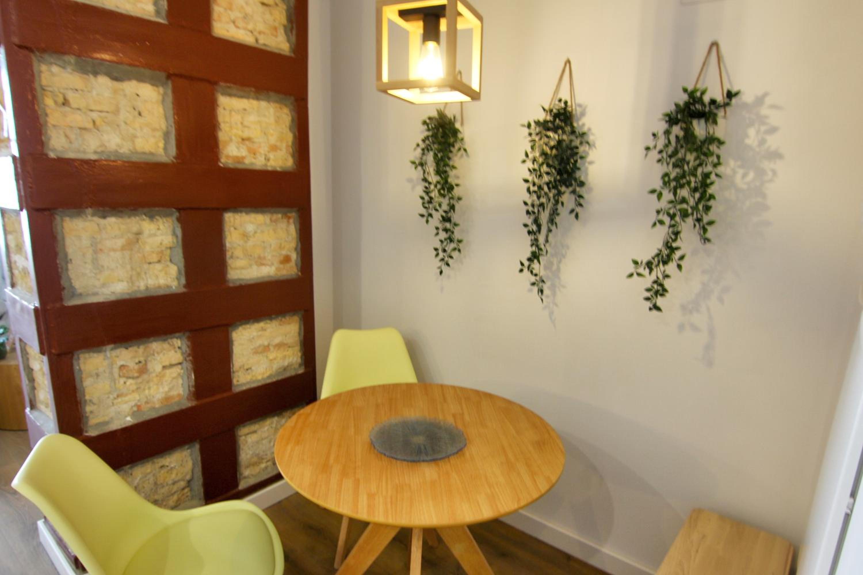 One-Bedroom Deluxe Apartment
