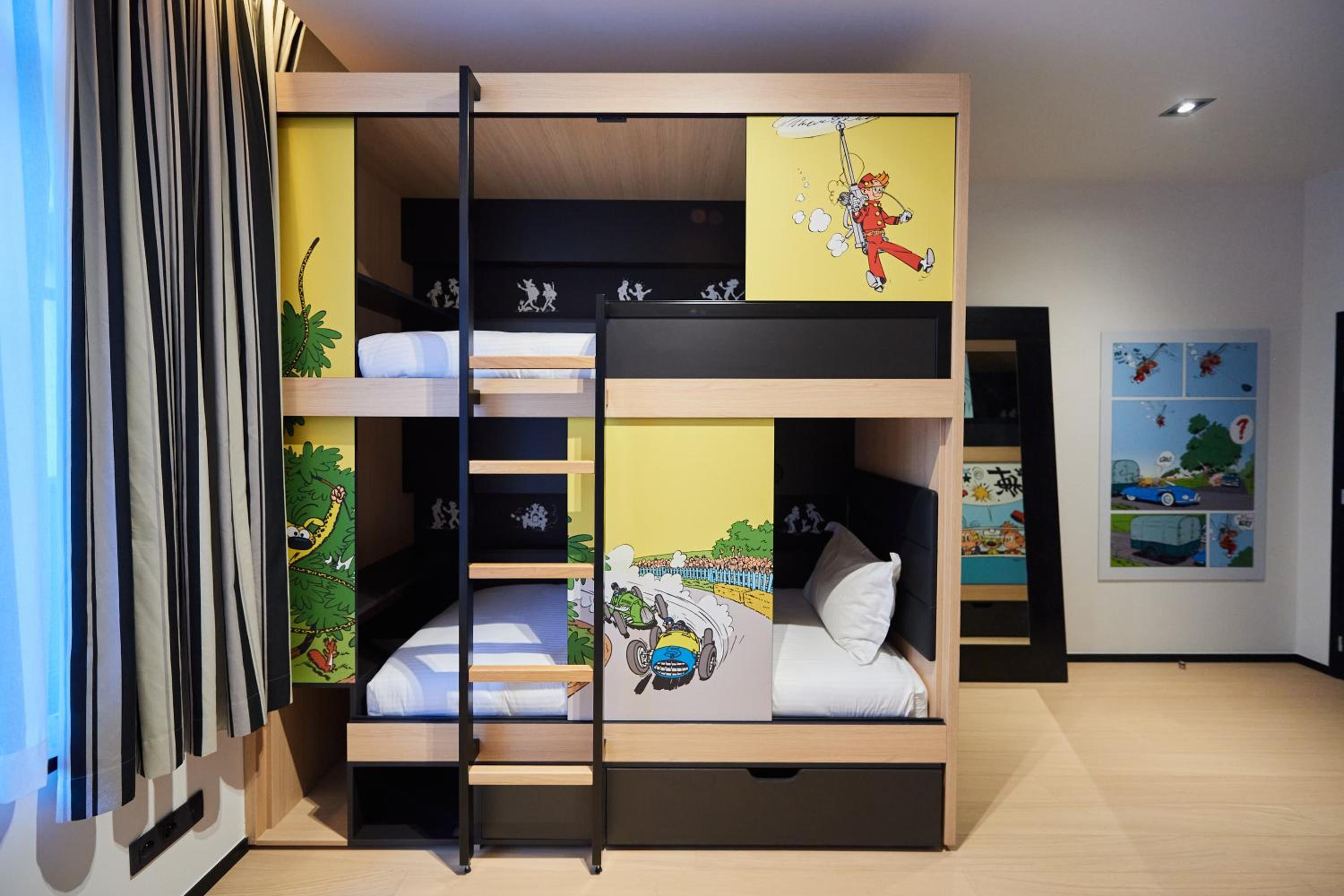 Quadruple Room with Balcony photo 3