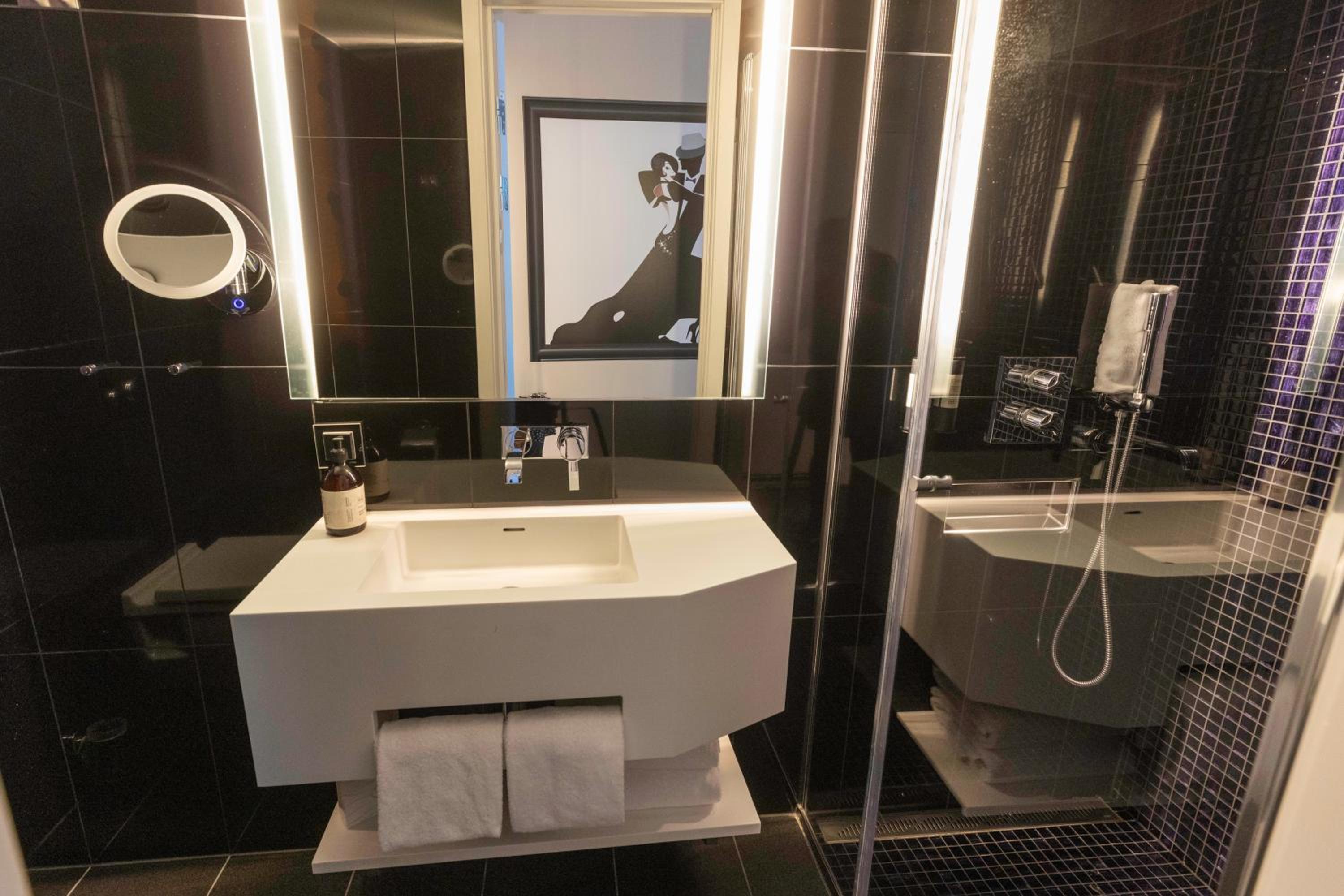 Available room