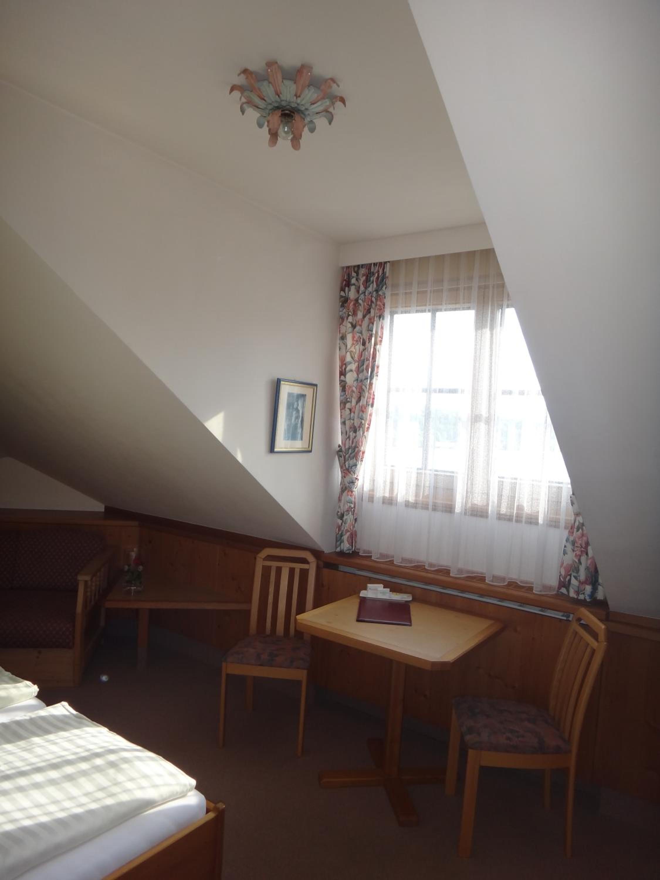 Single Room photo 3