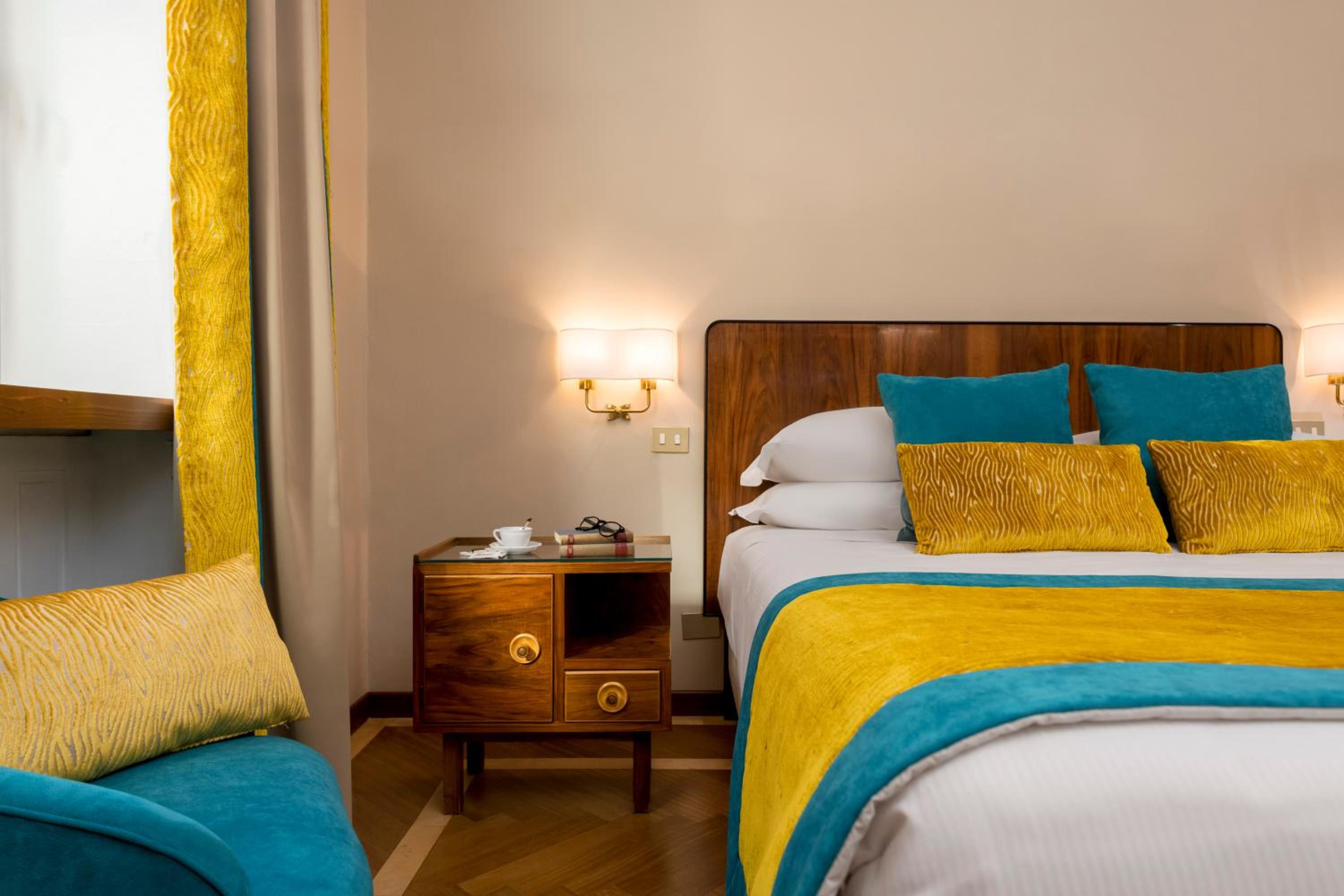 Standard Double or Twin Room thumbnail 5