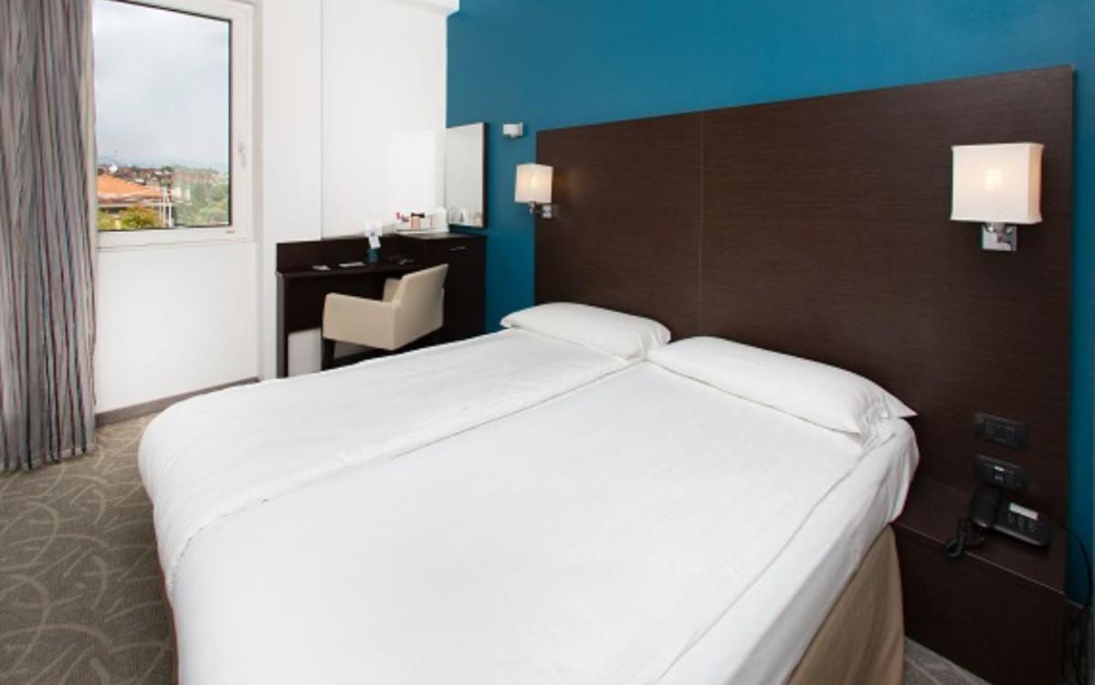Large Single Room photo 3