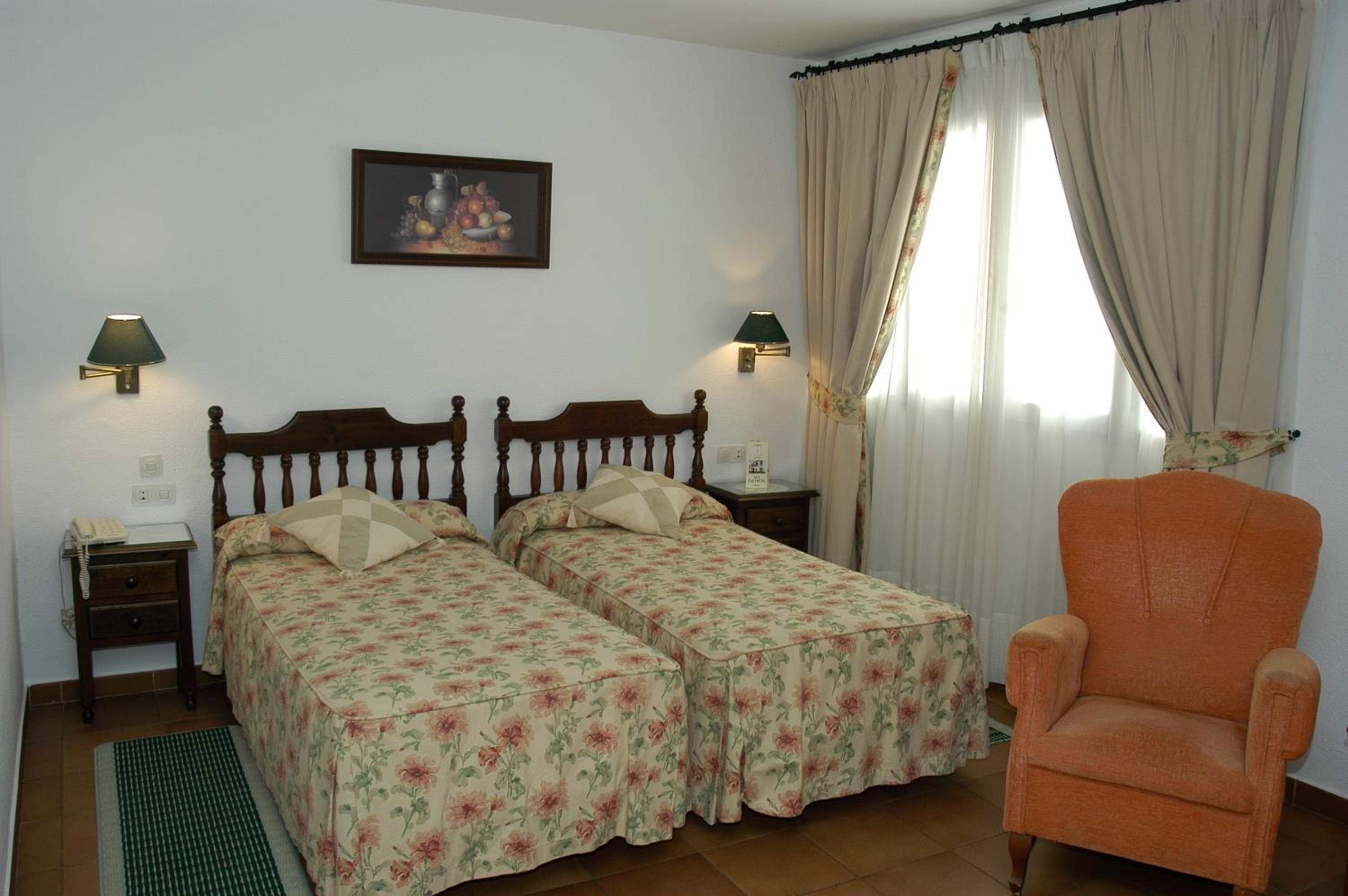 Double or Twin Room - Photo 1