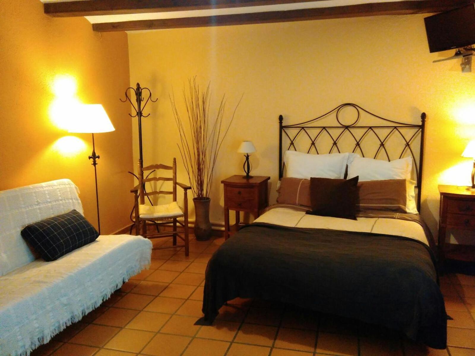 Double or Twin Room with Bathroom photo 2