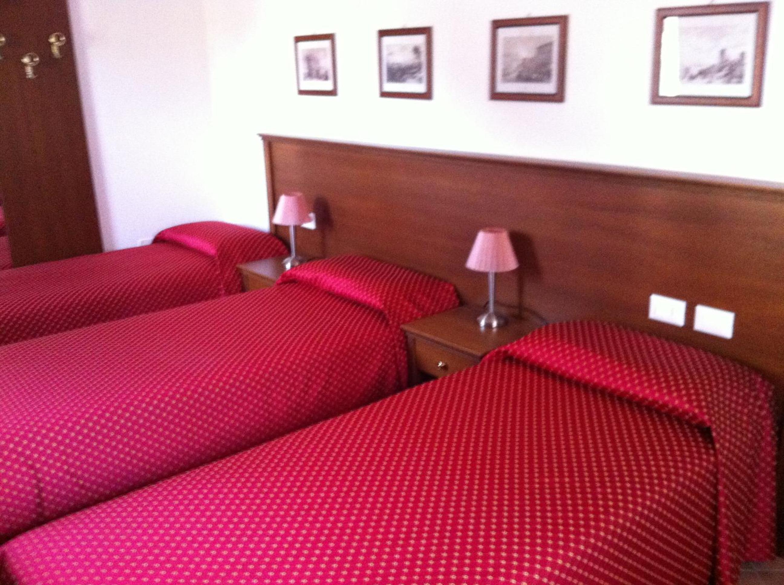 Triple Room - Photo 2