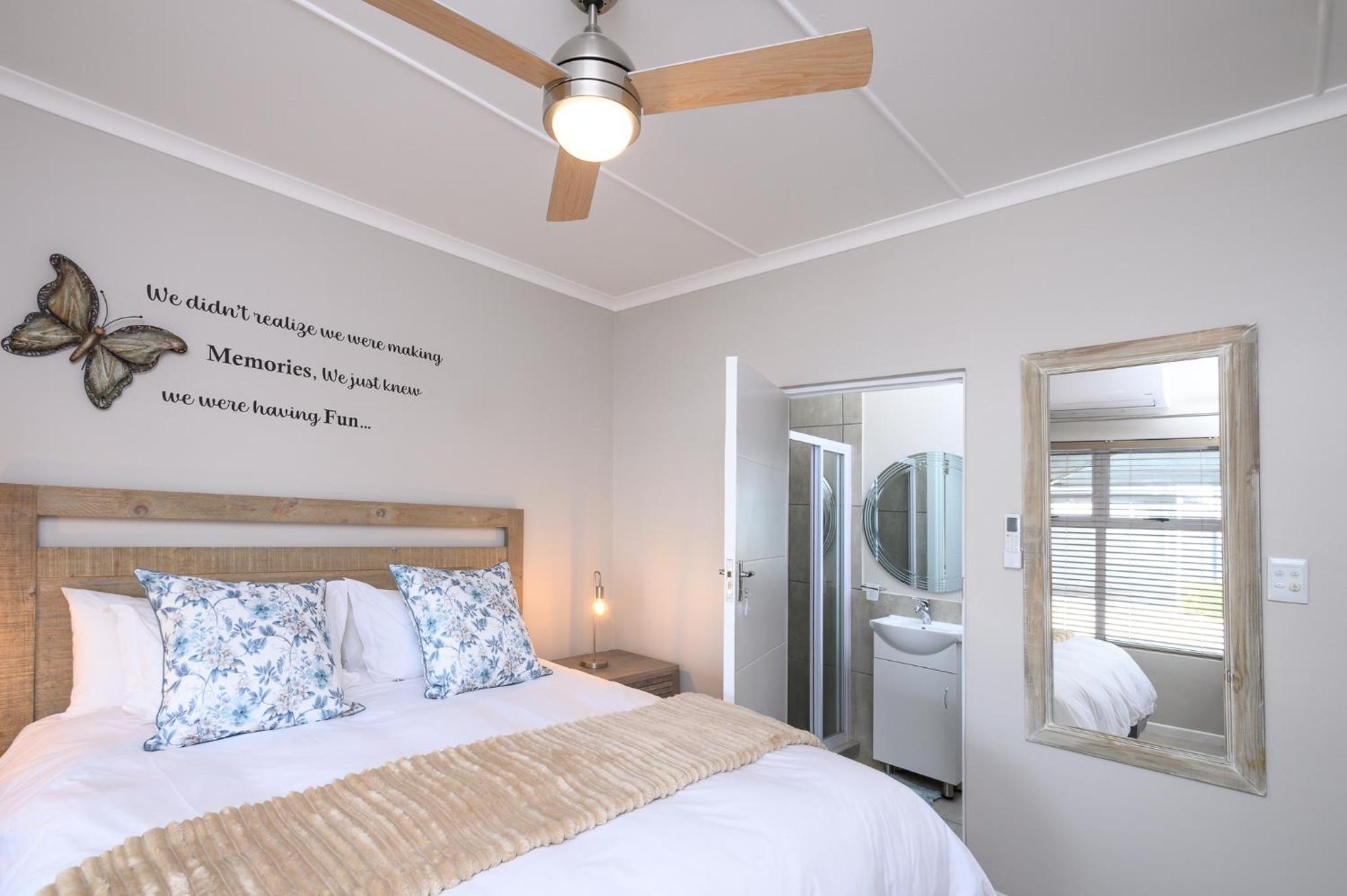 Luxury Apartment - Photo 13