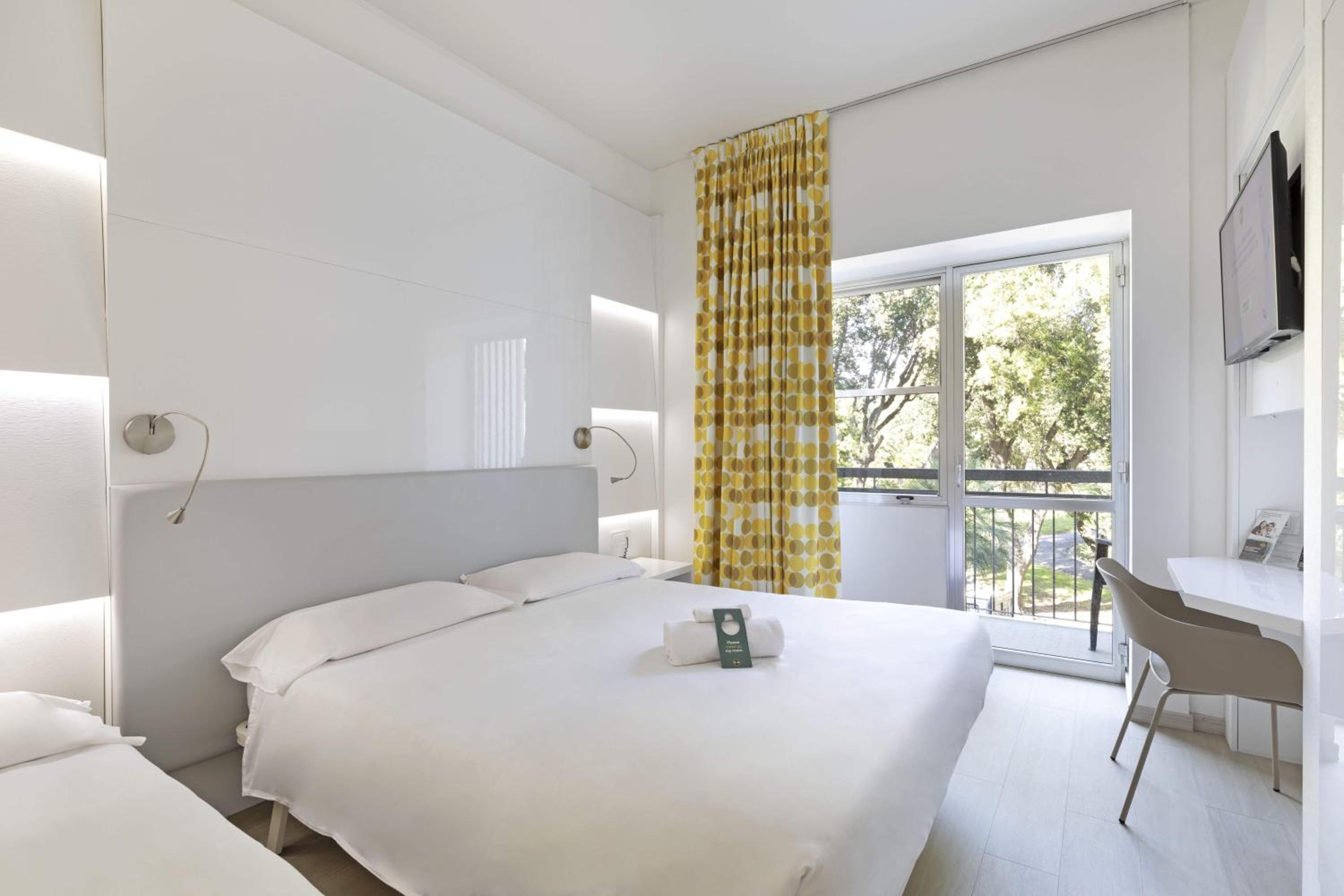 Triple Room - Photo 1