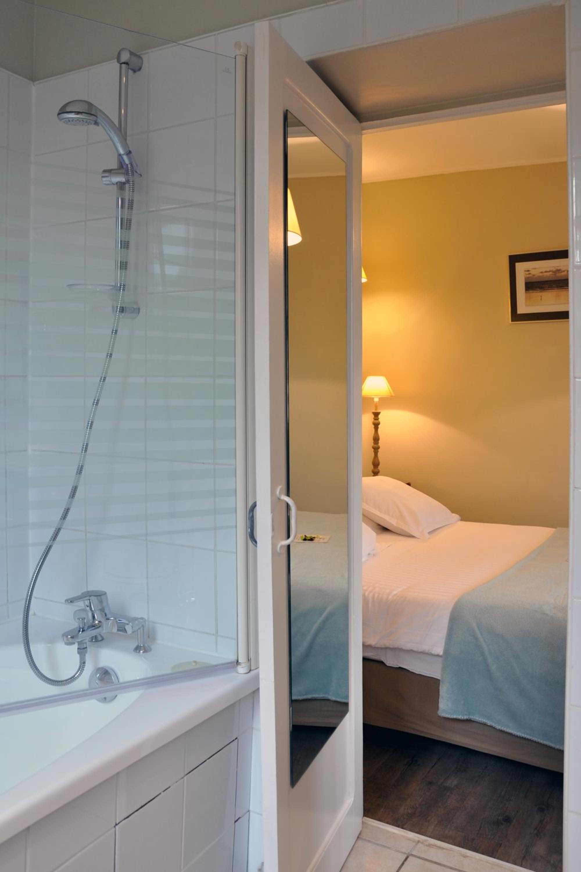 Classic Double Room - Photo 4
