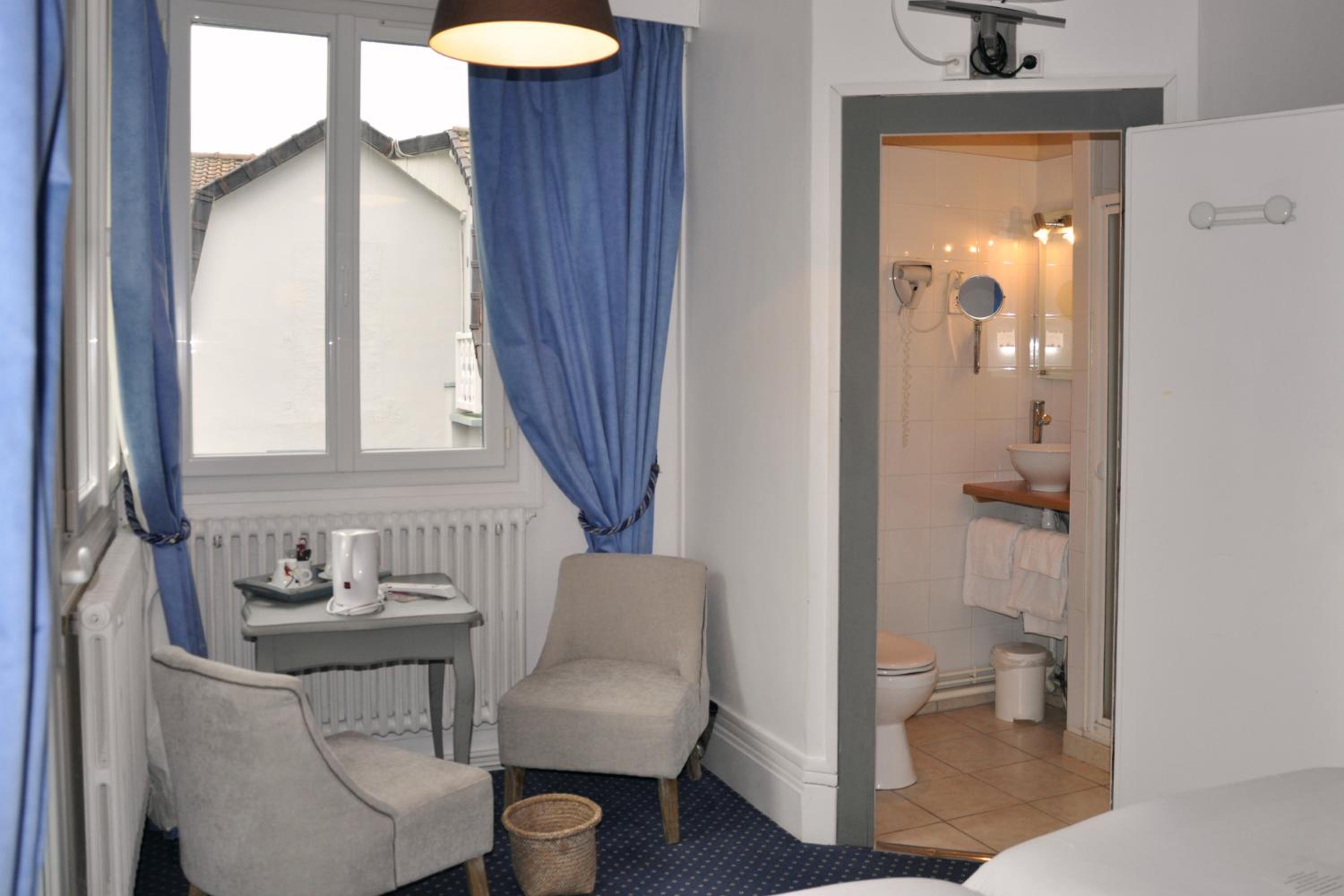 Classic Double Room - Photo 5