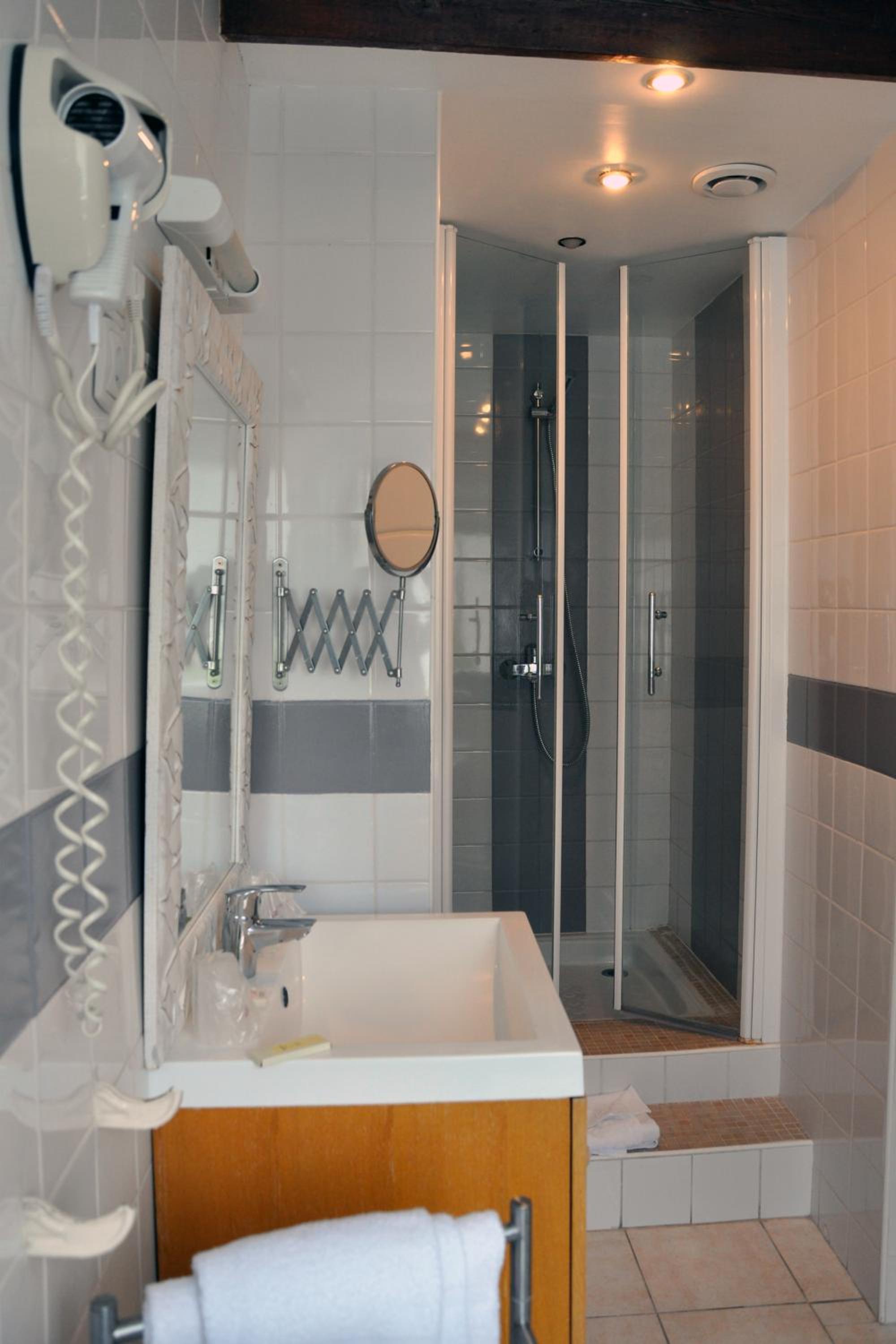 Triple Room - Photo 10