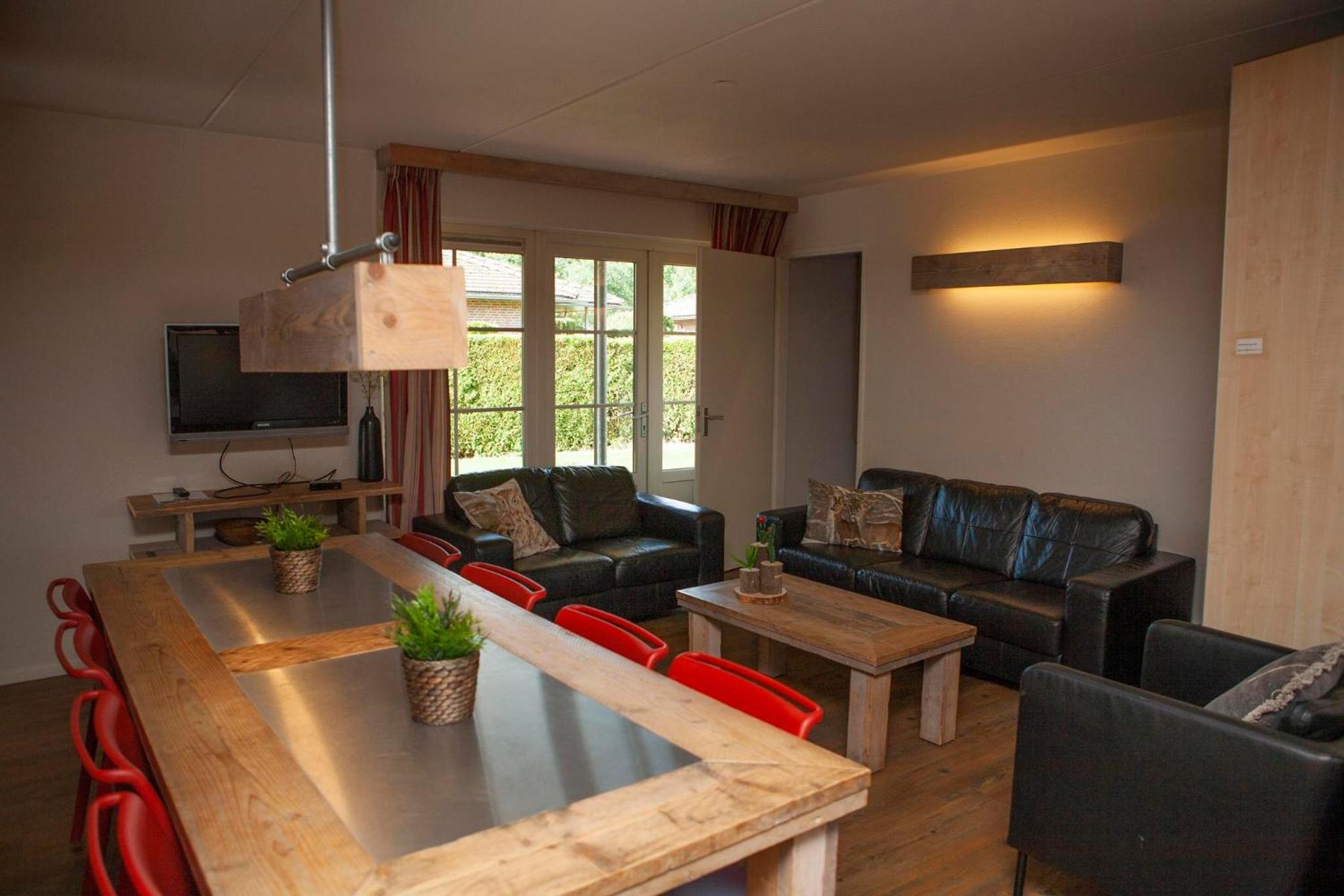 Four-Bedroom House - Photo 2