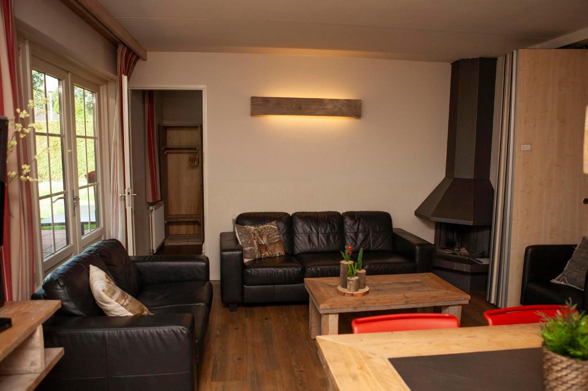 Four-Bedroom House - Photo 3