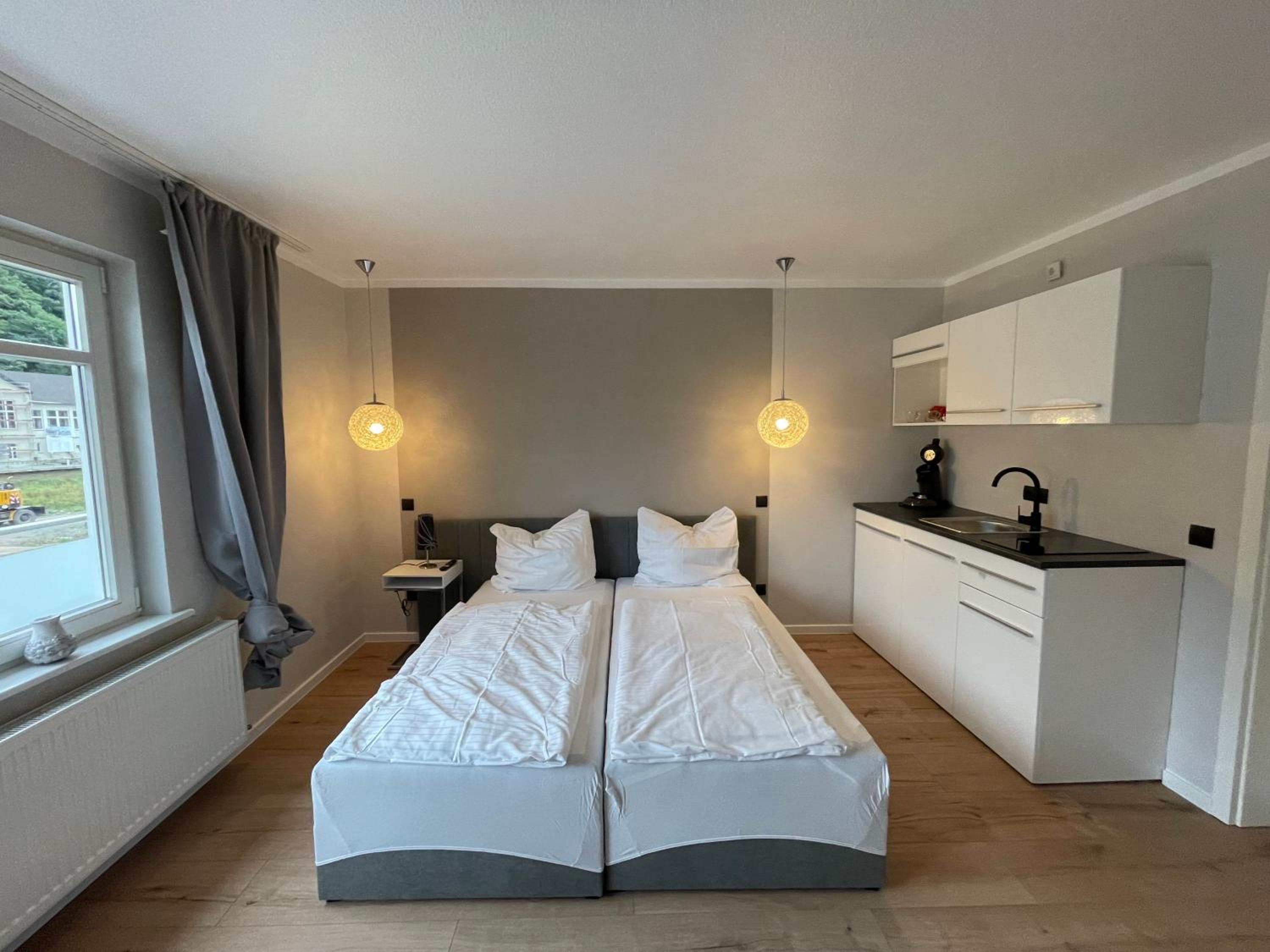 Apartment with View and Balcony photo 3